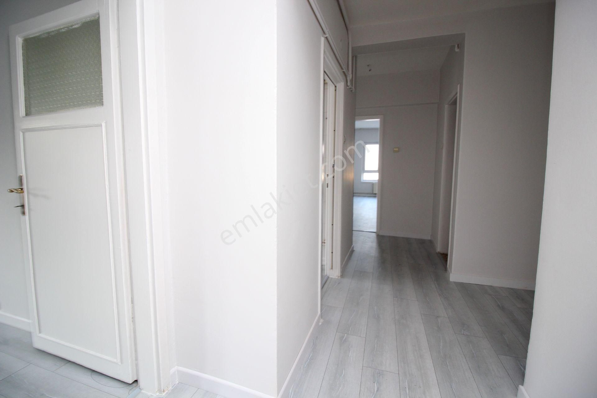 Emre Emlak'tan Piyade'de Cadde Üzeri Ön Cephe Arakat Satılık 3+1 Daire - Görsel 23