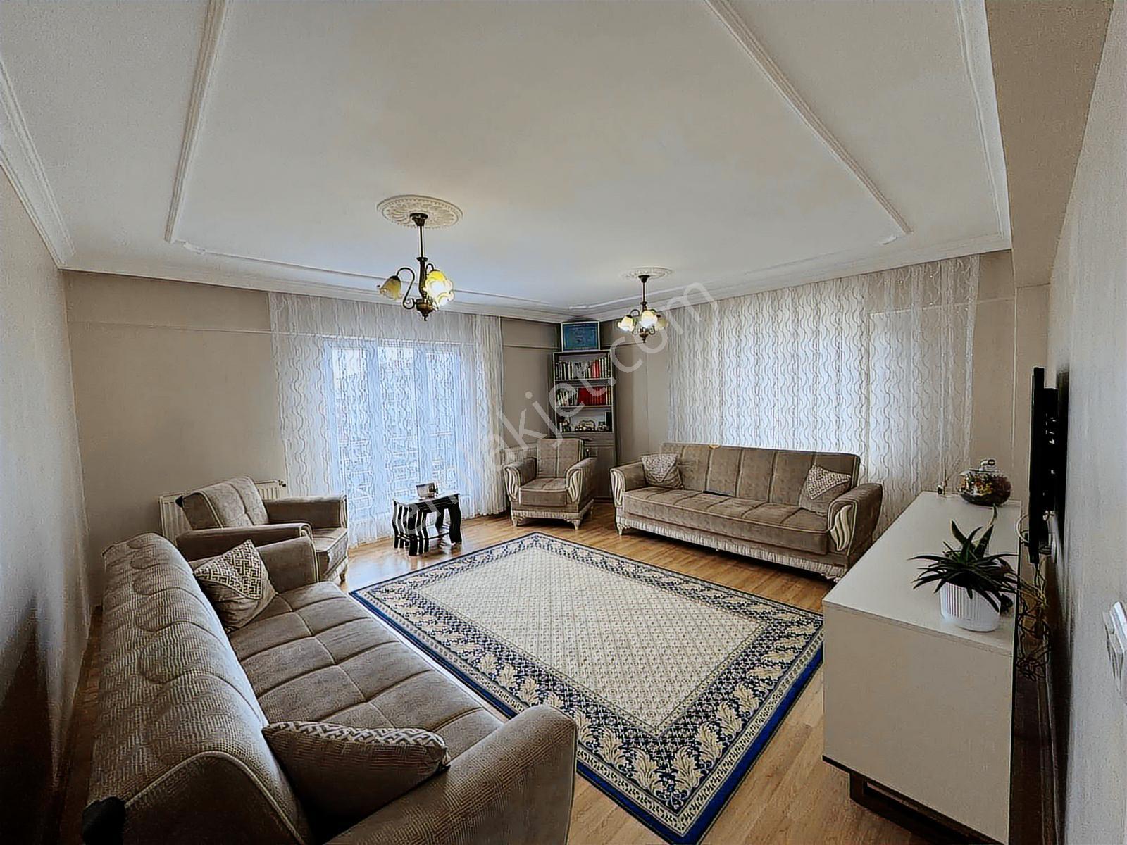 Hedef Emlaktan Huzurda Satılık Ara Kat 3+1 7 Senelik Lüx Daire - Görsel 12