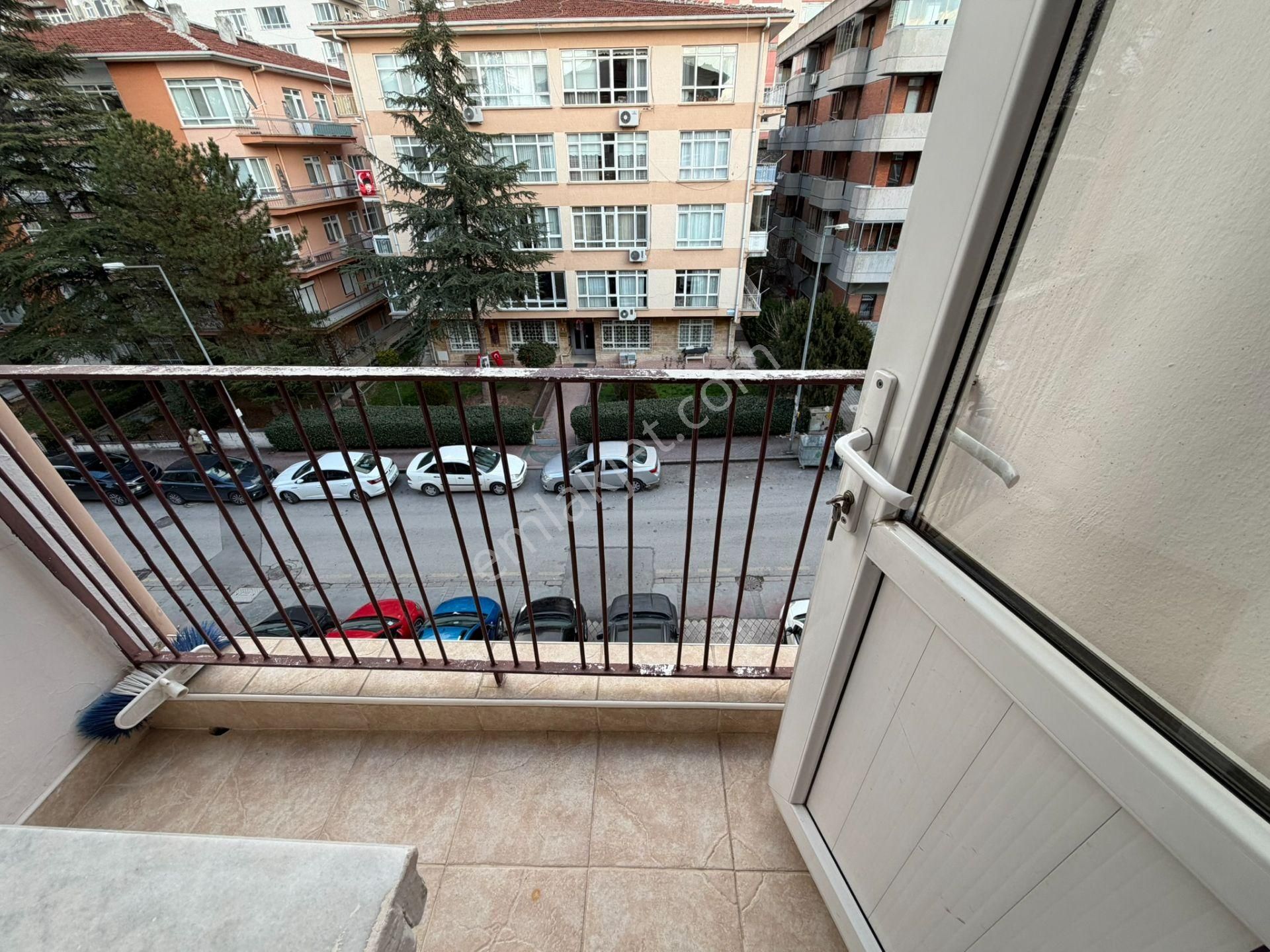 Çankaya Ayrancı Tirebolu Sokak'ta Masrafsız 2+1 Satılık Daire - Görsel 34