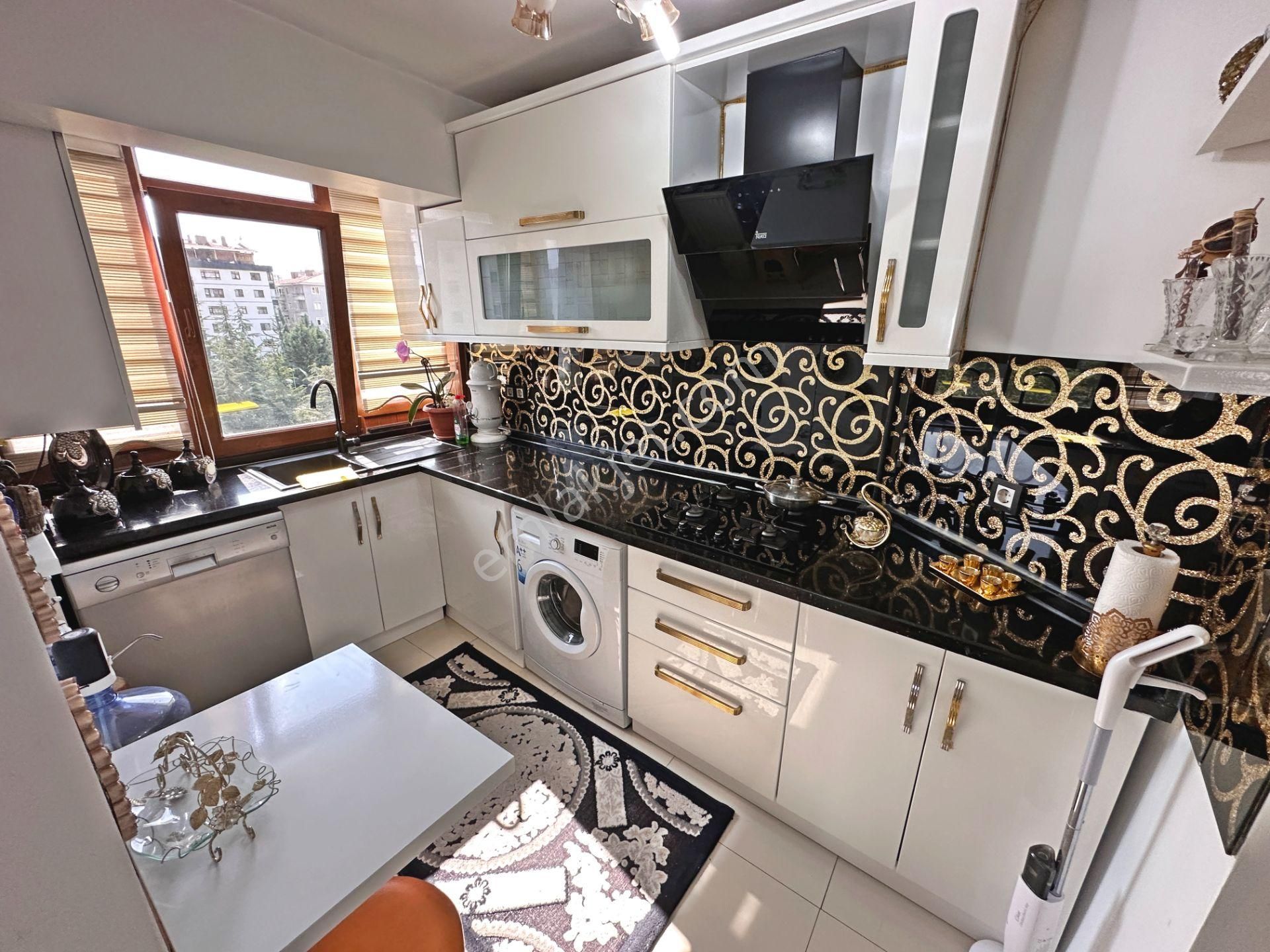 Saimekadın Göbekte Katta Ön Cephede Yapılı 2+1 Satılık Daire - Görsel 9