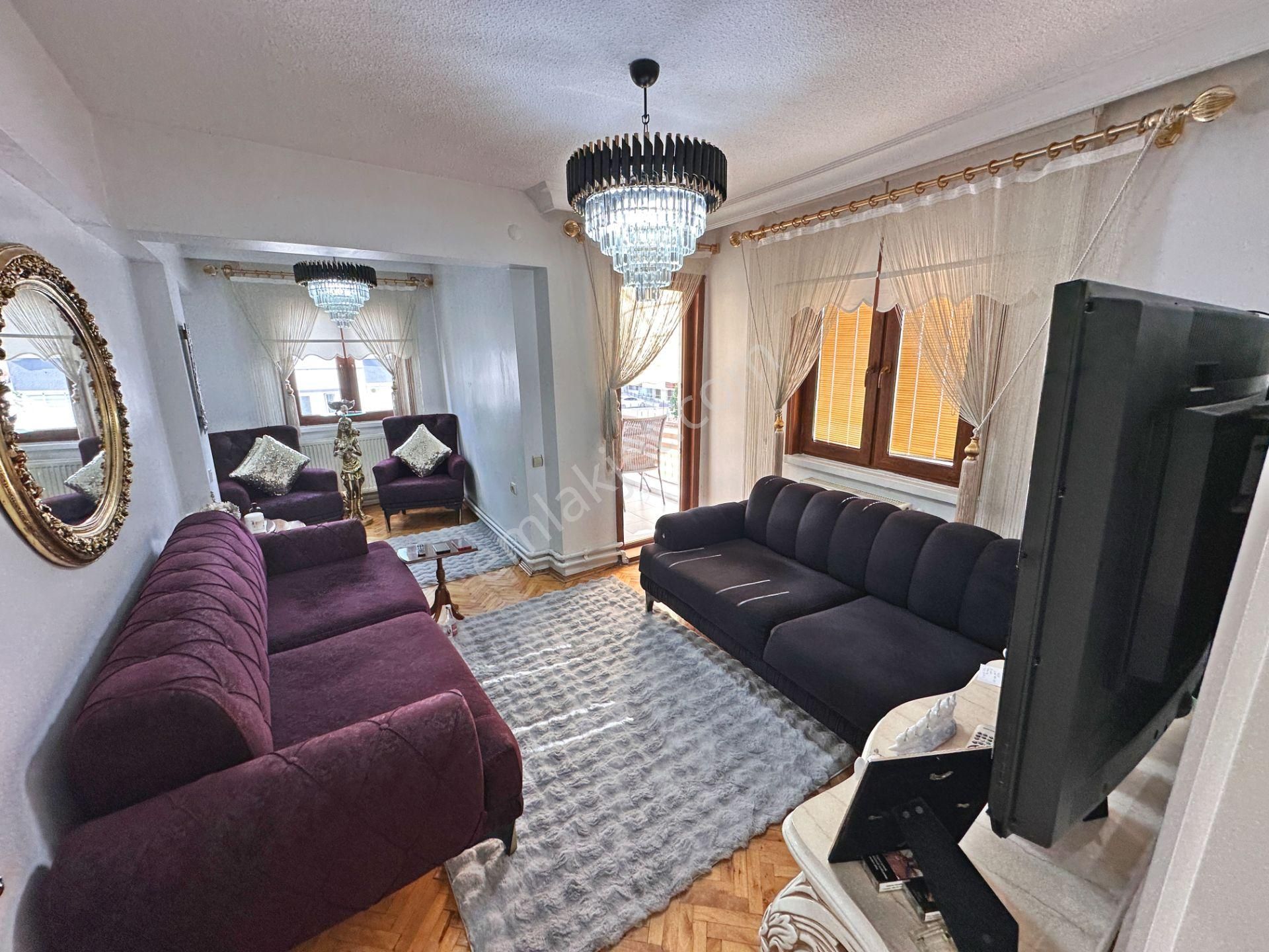 Saimekadın Göbekte Katta Ön Cephede Yapılı 2+1 Satılık Daire - Görsel 10