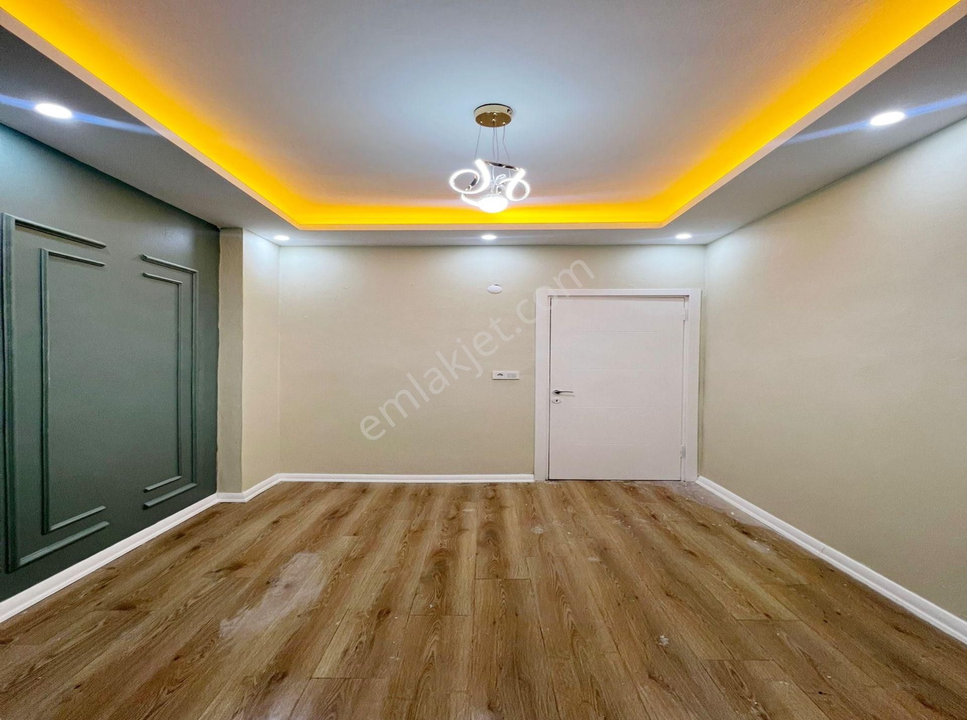 Esenyurt Merkezi Konumda Geniş Ailelerer Özel Dekorlu 2+1 Acil Satılık Daire - Görsel 3