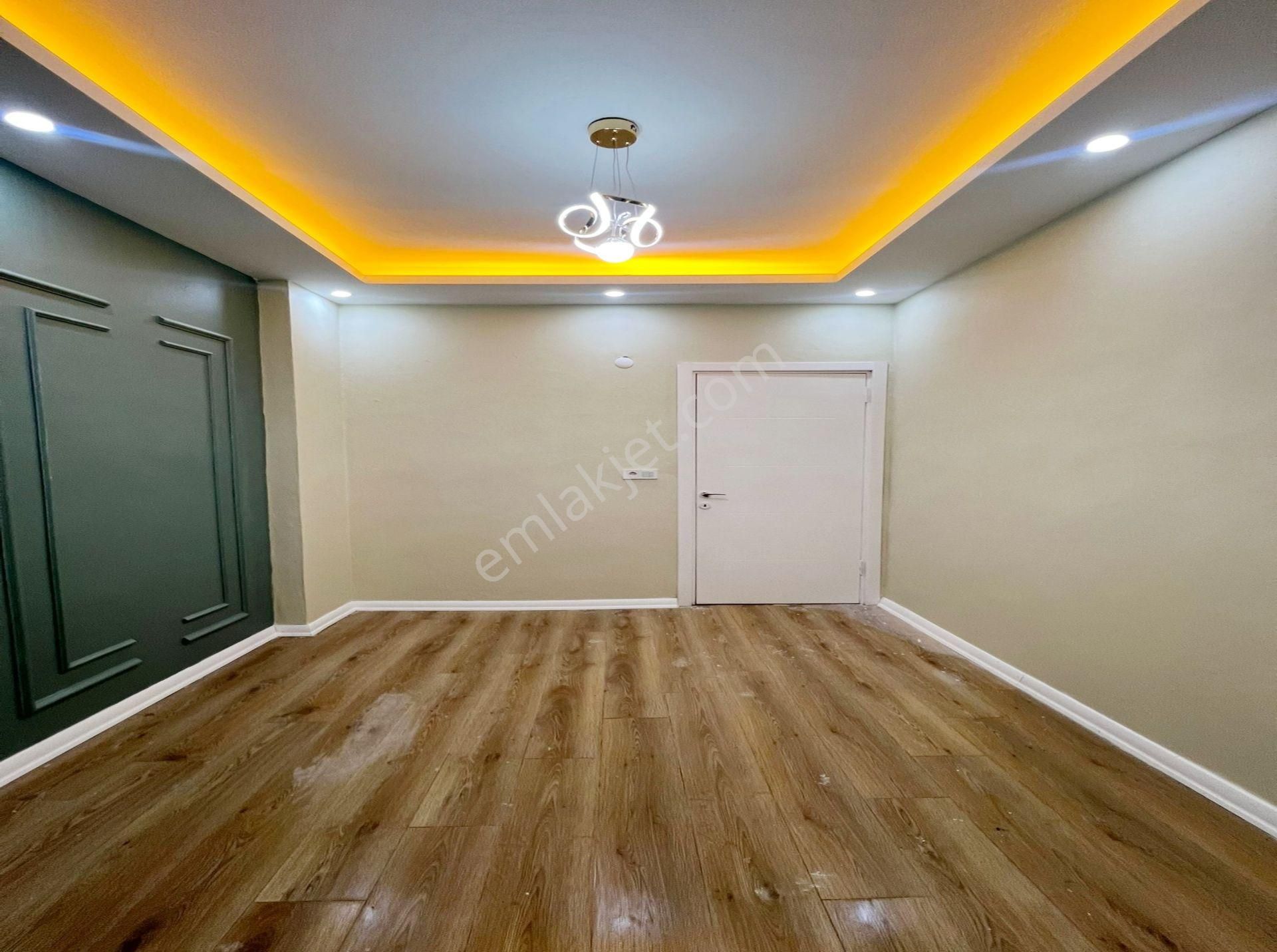 Esenyurt Merkezi Konumda Geniş Ailelerer Özel Dekorlu 2+1 Acil Satılık Daire - Görsel 5