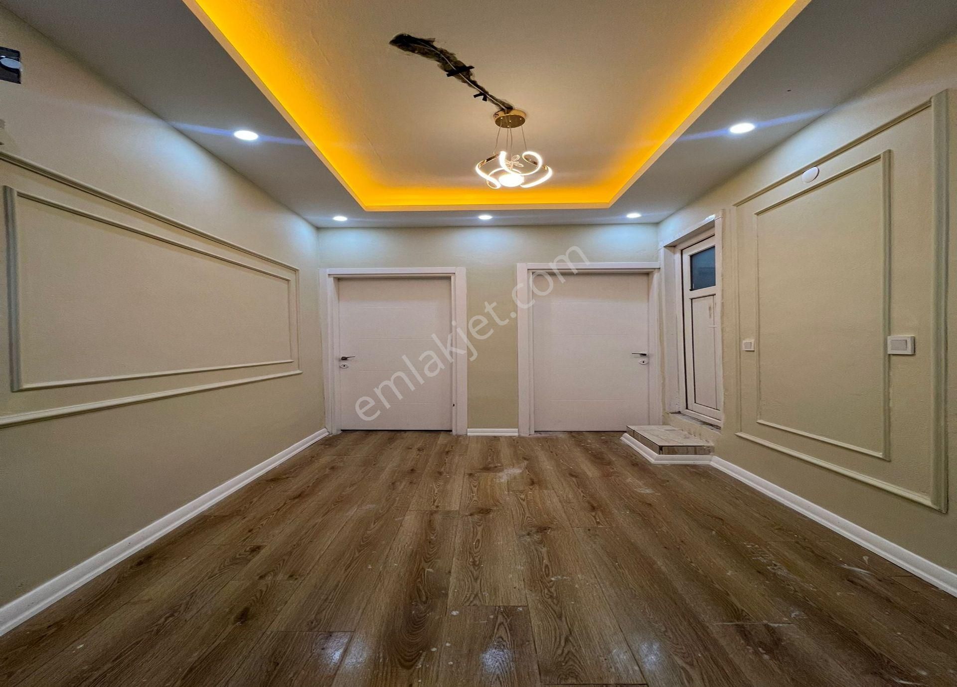 Esenyurt Merkezi Konumda Geniş Ailelerer Özel Dekorlu 2+1 Acil Satılık Daire - Görsel 18