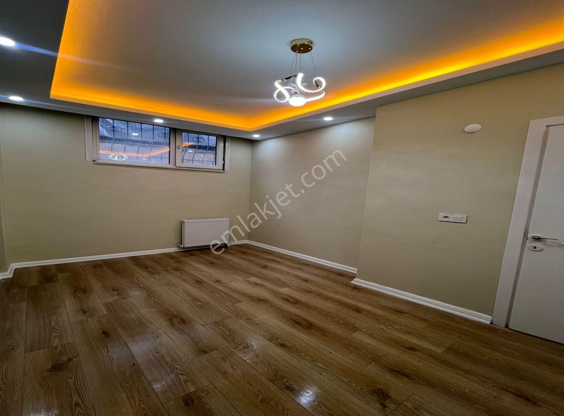 Esenyurt Merkezi Konumda Geniş Ailelerer Özel Dekorlu 2+1 Acil Satılık Daire - Görsel 13