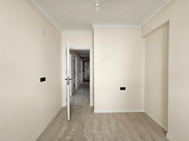 Avcıar Tahtakale Mh Sıfır Binada Kapalı Otparklı 3+2 Dublx Teras - Görsel 23