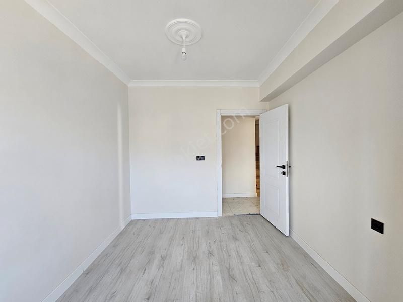 Avcıar Tahtakale Mh Sıfır Binada Kapalı Otparklı 3+2 Dublx Teras - Görsel 18