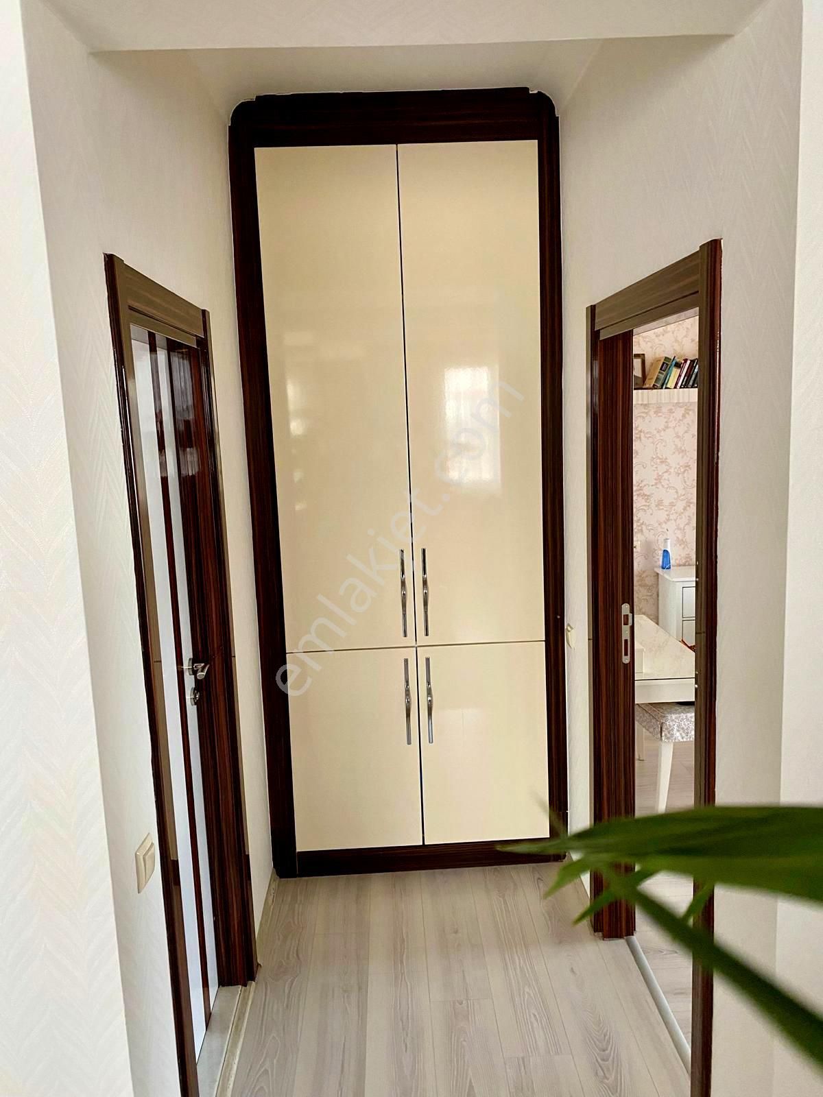 Emre Emlak'tan Topçu'da Manzaralı 4 Banyolu Teraslı Asansörlü Satılık 4+2 Daire - Görsel 14