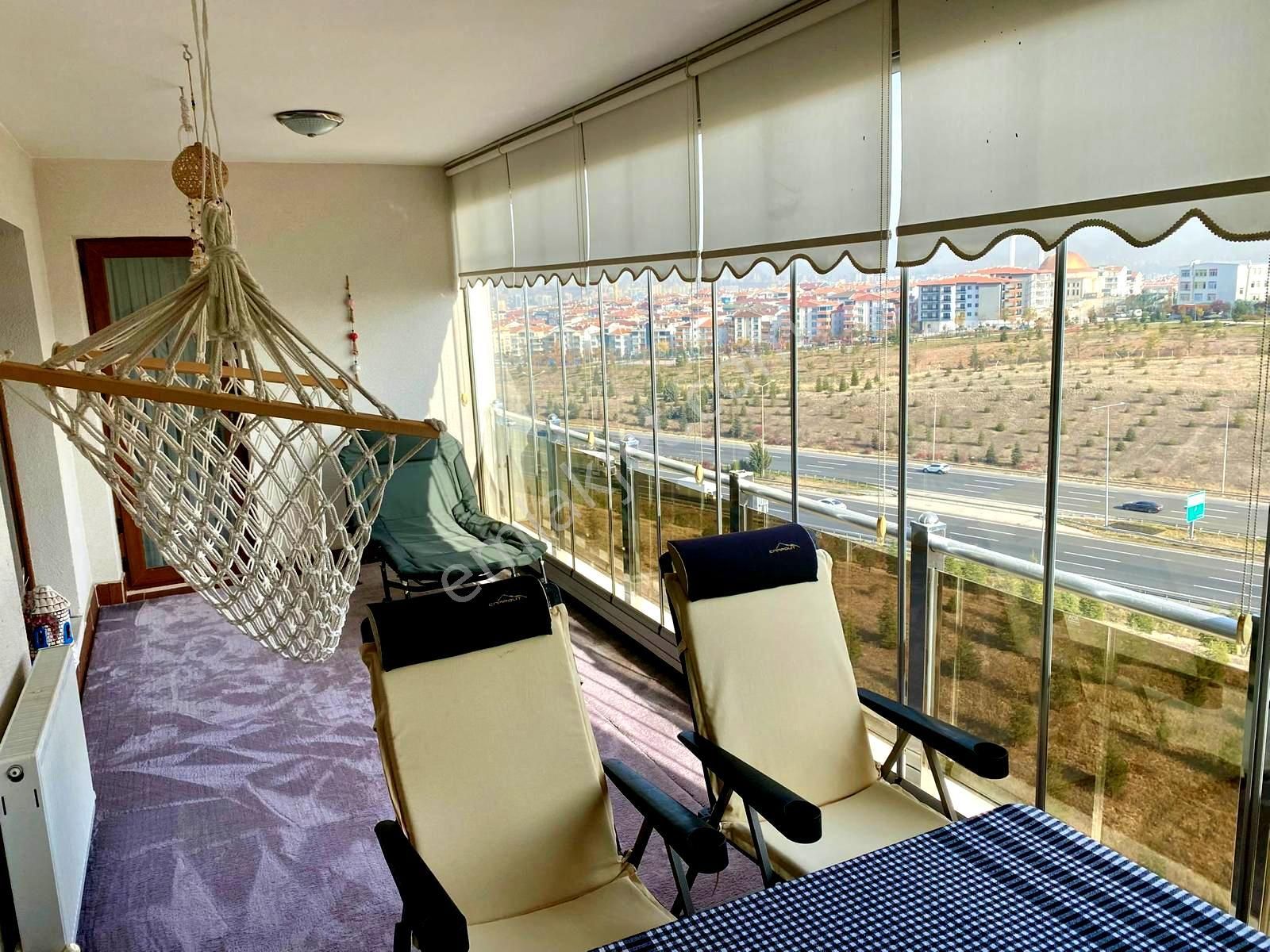 Emre Emlak'tan Topçu'da Manzaralı 4 Banyolu Teraslı Asansörlü Satılık 4+2 Daire - Görsel 24