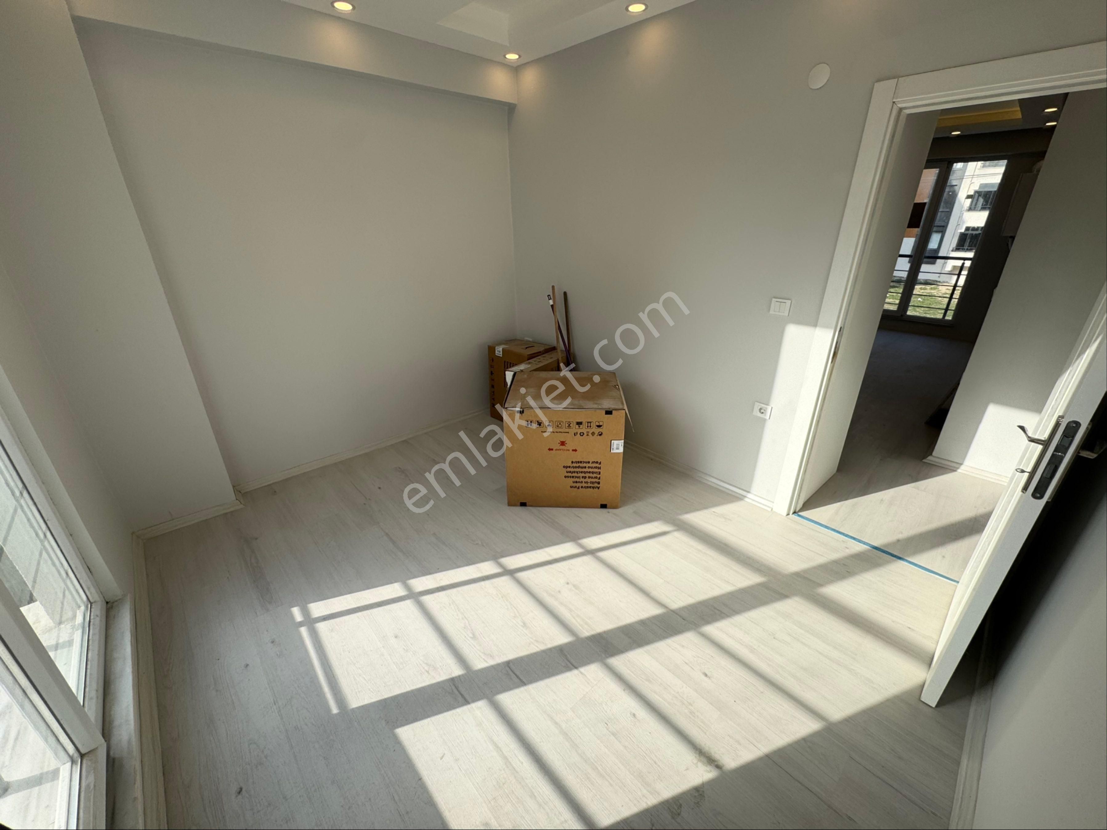 Ak Auto Gayrimenkul'den - Çınarlı Mah. Satılık 1+1 Daire - Görsel 8