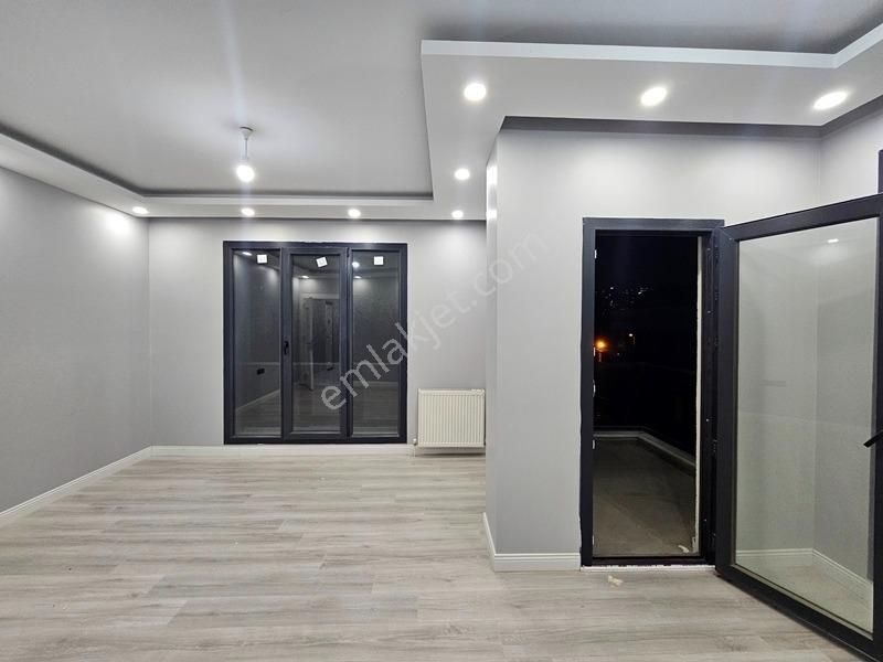 Beylikdüzü Kavaklıda Yeşil Alan, Kapalı Otopark, Butik Sitede - Görsel 21