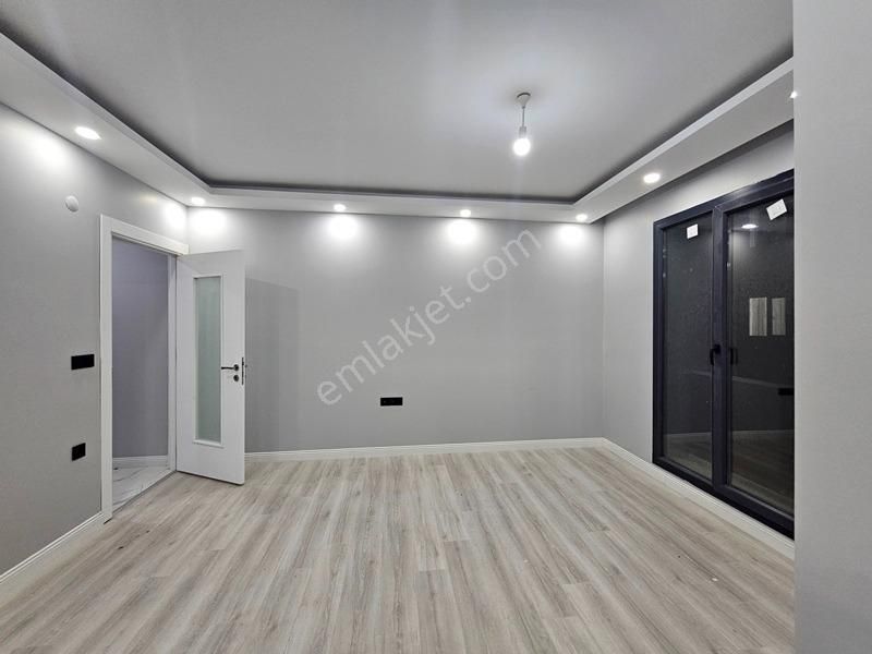 Beylikdüzü Kavaklıda Yeşil Alan, Kapalı Otopark, Butik Sitede - Görsel 29