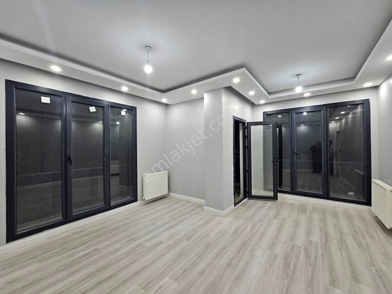 Beylikdüzü Kavaklıda Yeşil Alan, Kapalı Otopark, Butik Sitede - Görsel 14