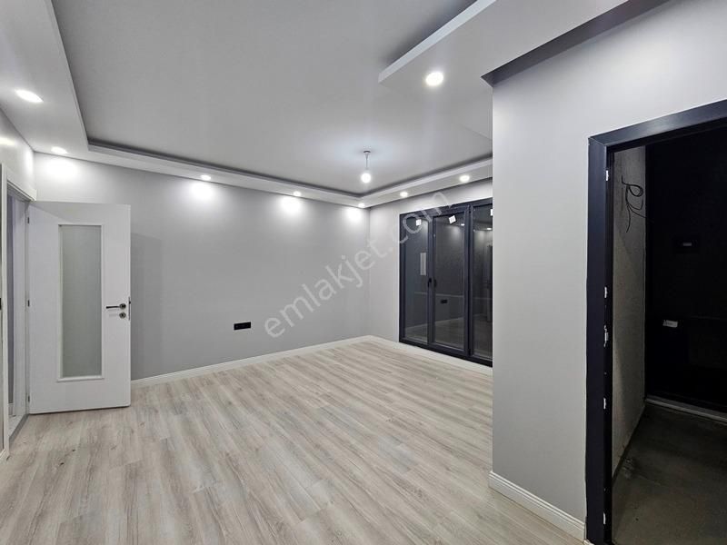 Beylikdüzü Kavaklıda Yeşil Alan, Kapalı Otopark, Butik Sitede - Görsel 28