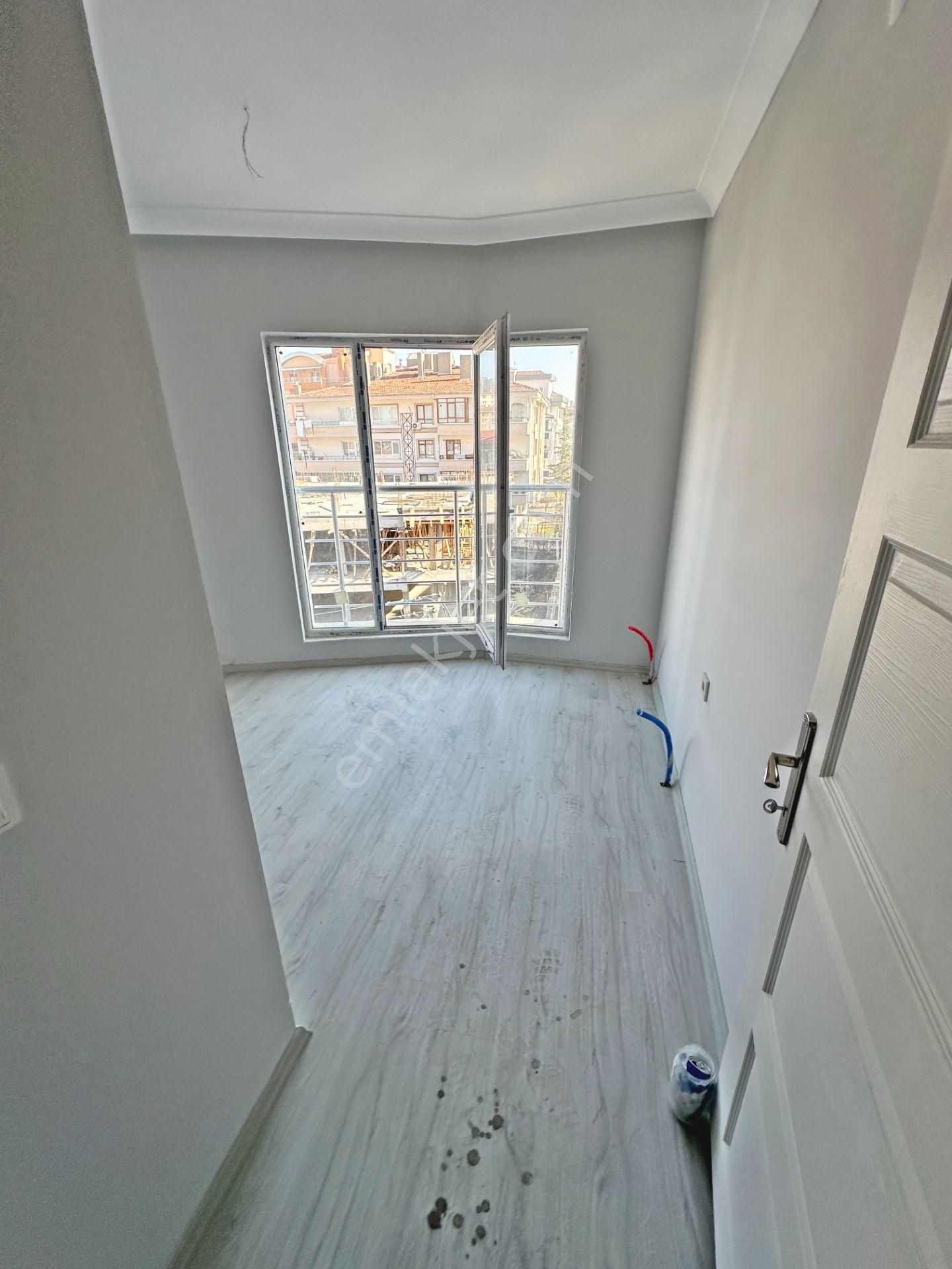 Misket Düzlükte Ara Katta Ön Cephede Asansörlü 3+1 Satılık Daire - Görsel 18