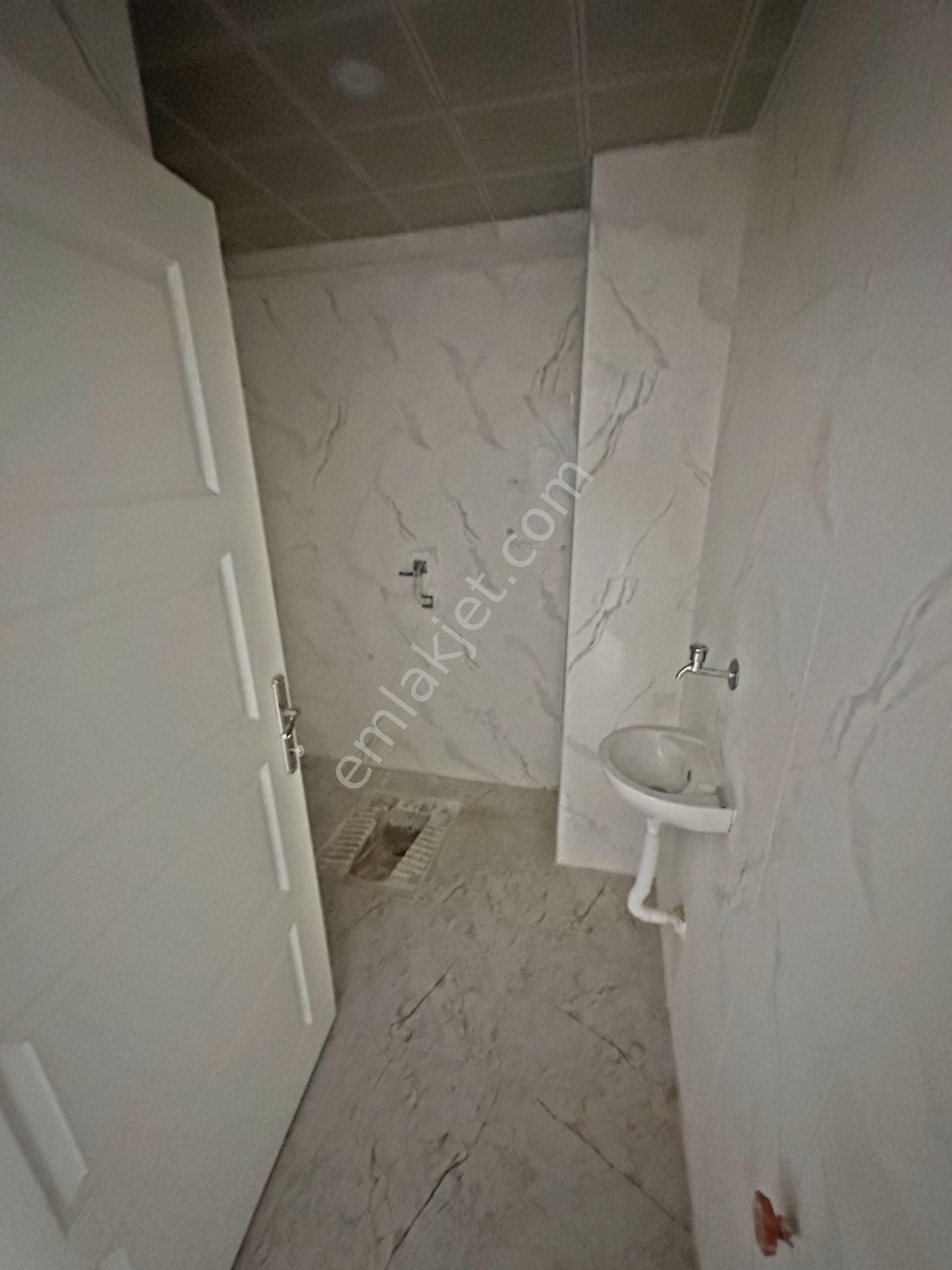 Misket Düzlükte Ara Katta Ön Cephede Asansörlü 3+1 Satılık Daire - Görsel 21