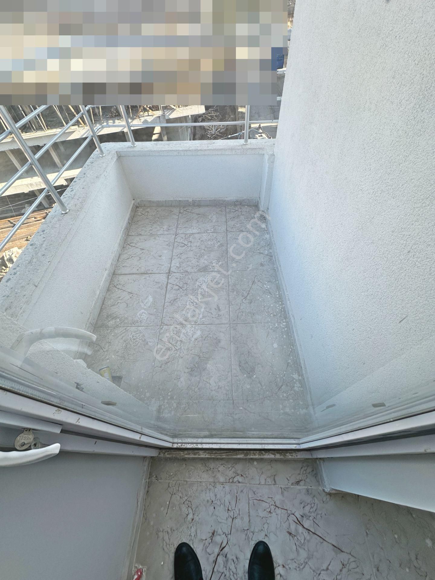 Misket Düzlükte Ara Katta Ön Cephede Asansörlü 3+1 Satılık Daire - Görsel 11