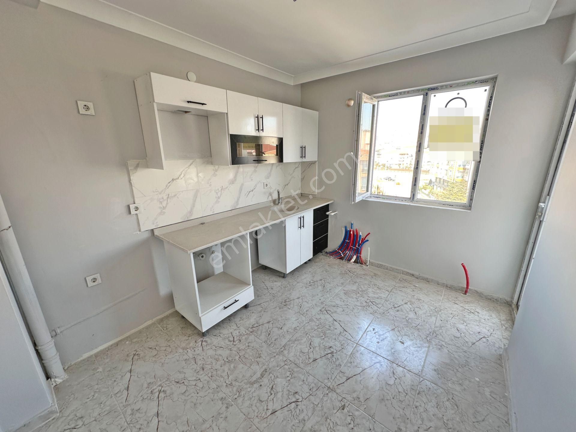 Misket Düzlükte Ara Katta Ön Cephede Asansörlü 3+1 Satılık Daire - Görsel 10