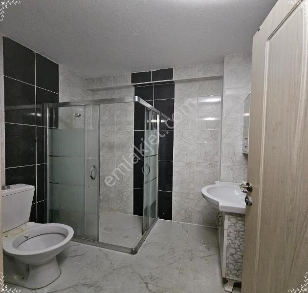 Esenyurt Akçaburgaz Mh, 2+1 Merkezi Konumda Kiralık Daife - Görsel 3