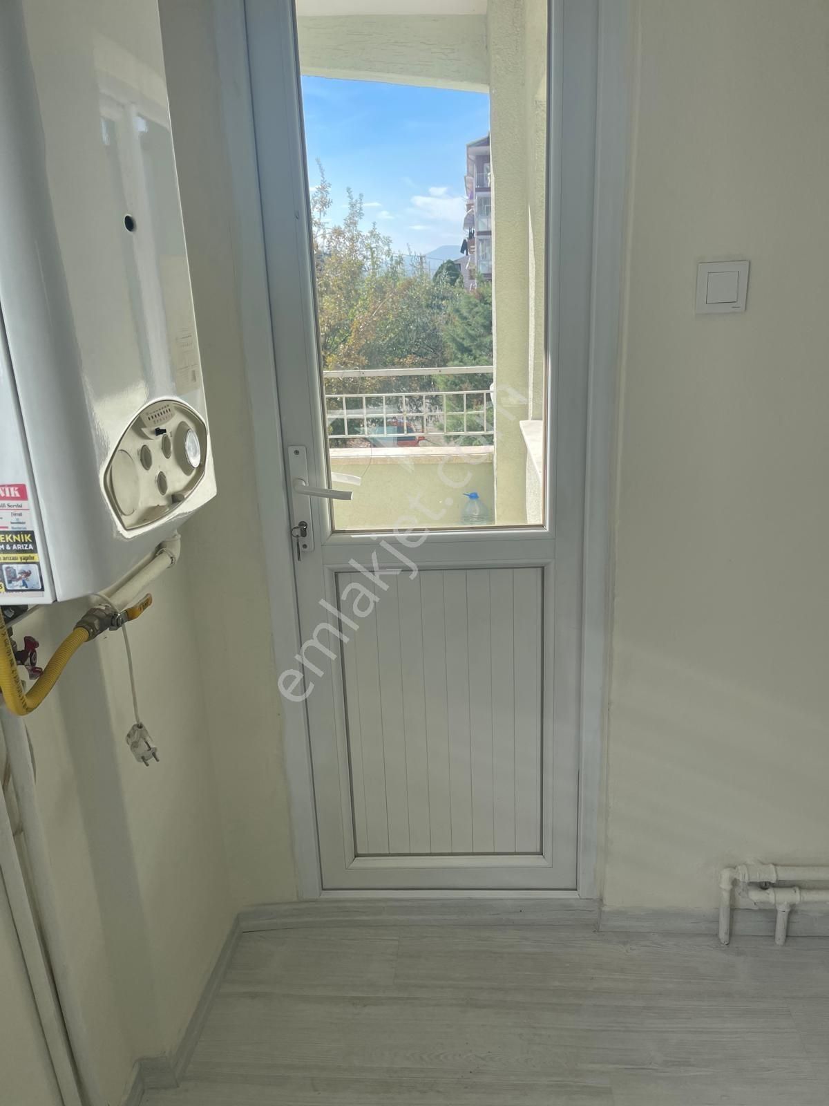 Yunus Emre Mah Metroya Yakın Cadde Üstü 3+1 120 M Kiralık Daire - Görsel 15