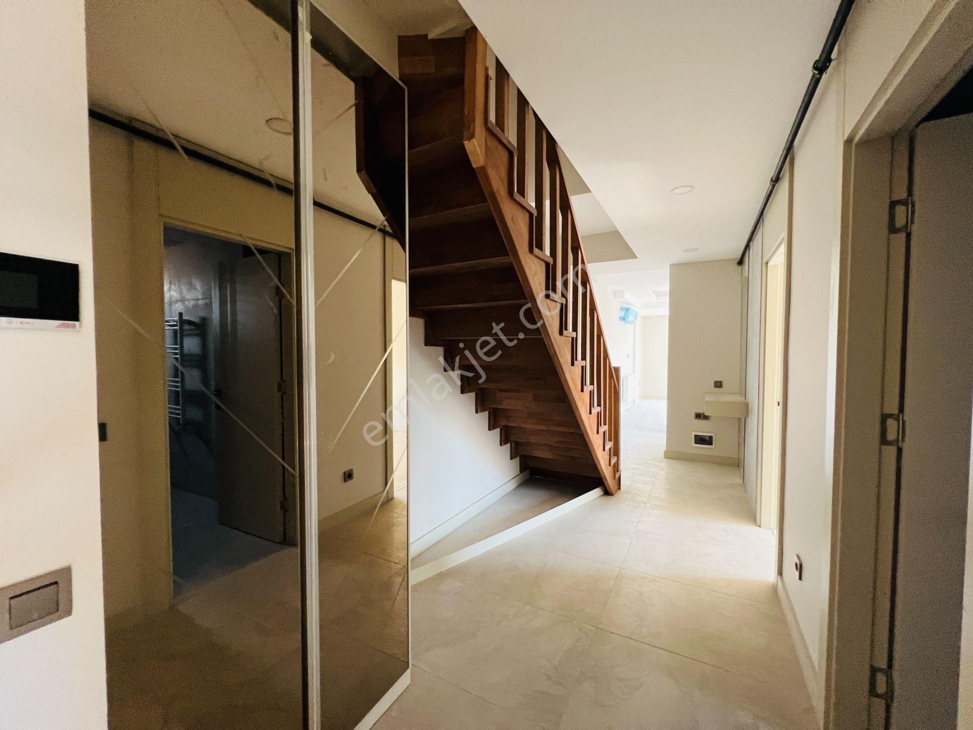 Meydankavağında Köşe Başı Lüks Dubleks Daire - Görsel 8