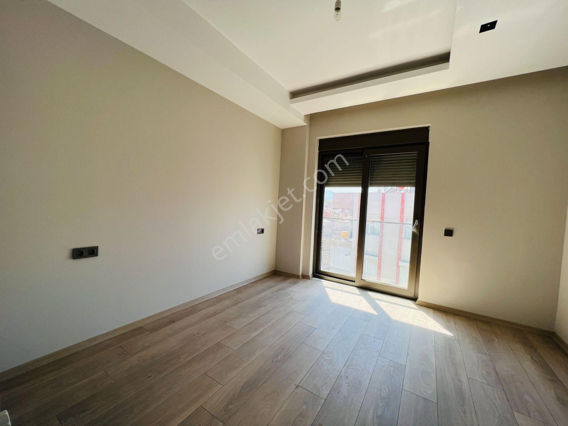 Meydankavağında Köşe Başı Lüks Dubleks Daire - Görsel 9