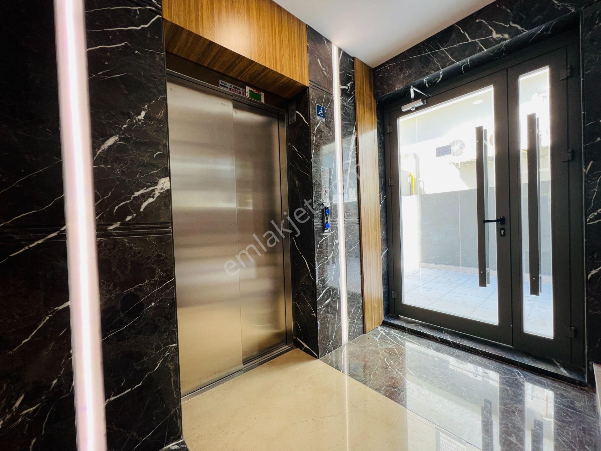 Meydankavağında Köşe Başı Lüks Dubleks Daire - Görsel 26