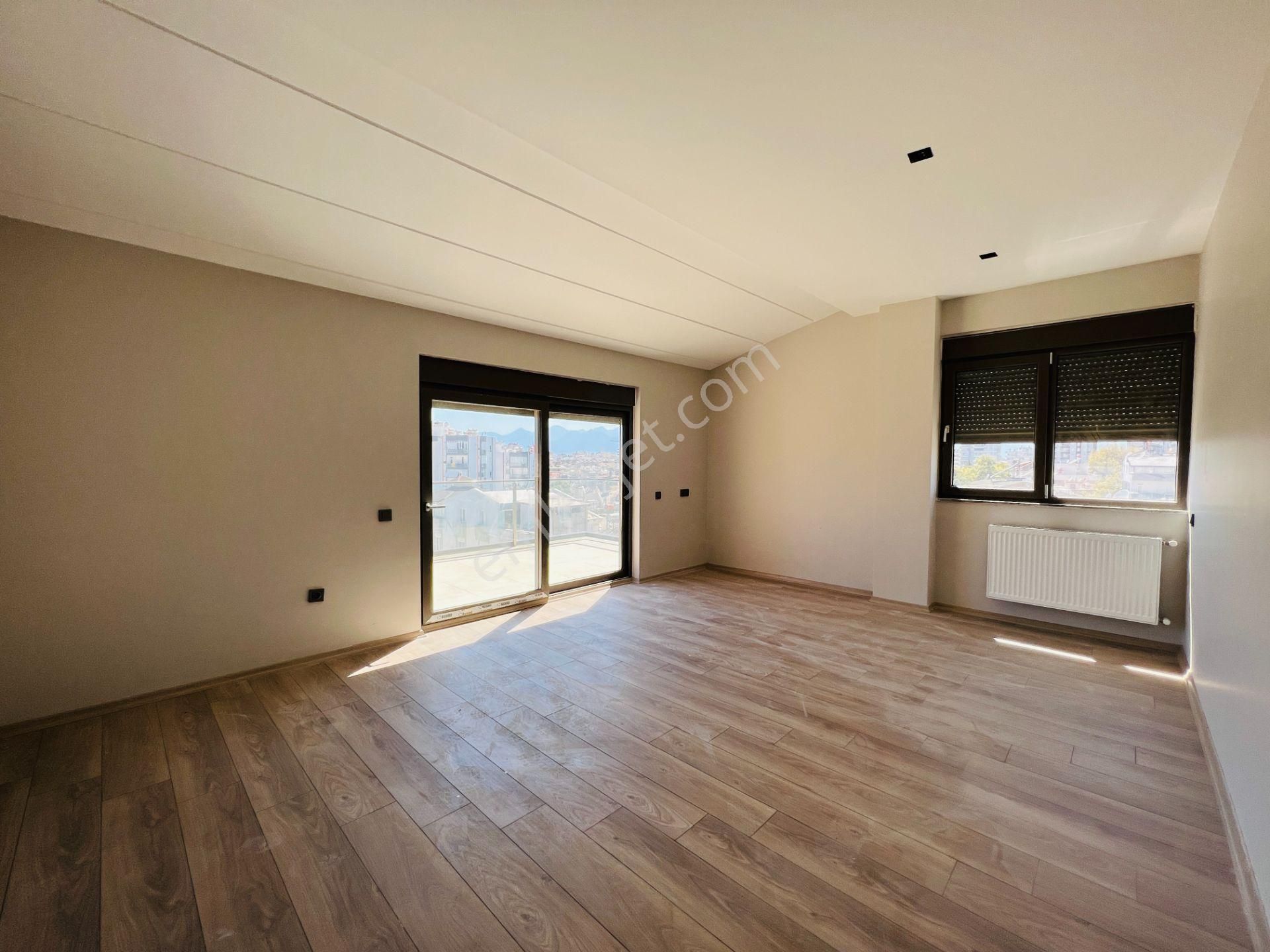 Meydankavağında Köşe Başı Lüks Dubleks Daire - Görsel 15