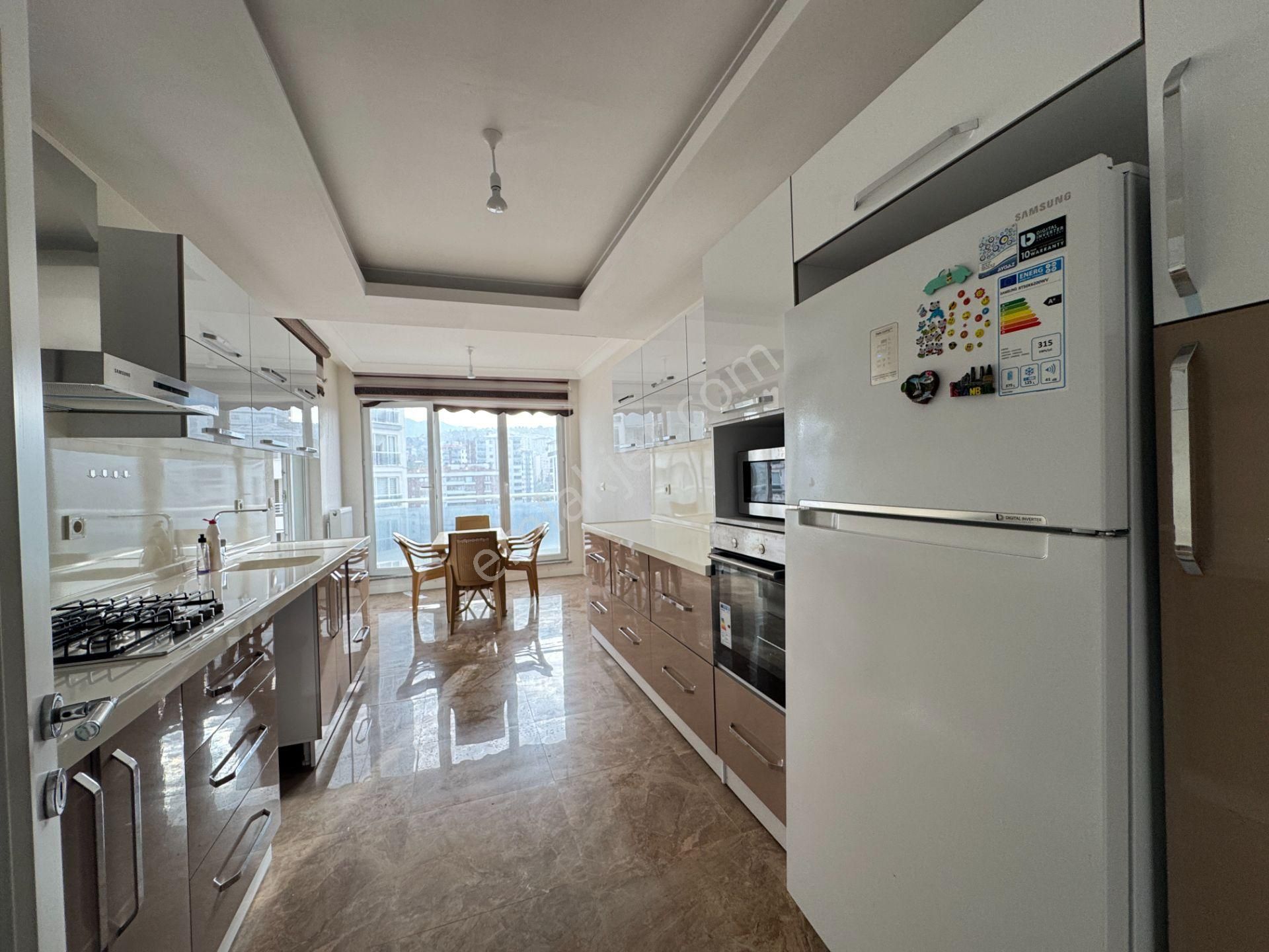 Trabzon Kaşüstü Mahallesi İnci Prime Sitesi Eşyalı Satılık 4+1 Konut - Görsel 7