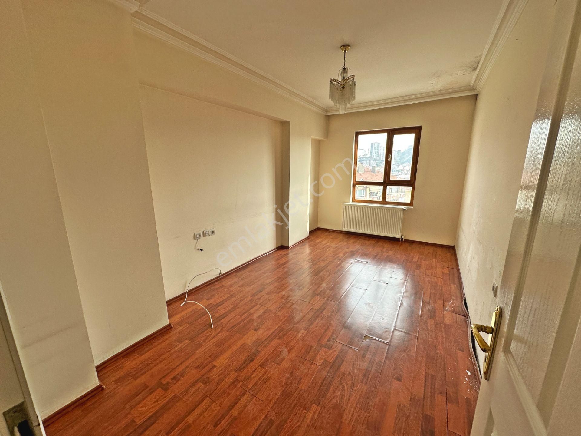 Bahçelerüstü Mahallesinde Merkezi Konumda Manzaralı 3+1 Satılık - Görsel 12