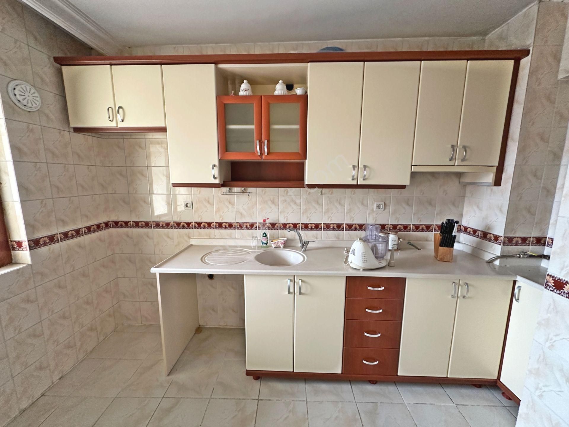 Bahçelerüstü Mahallesinde Merkezi Konumda Manzaralı 3+1 Satılık - Görsel 7