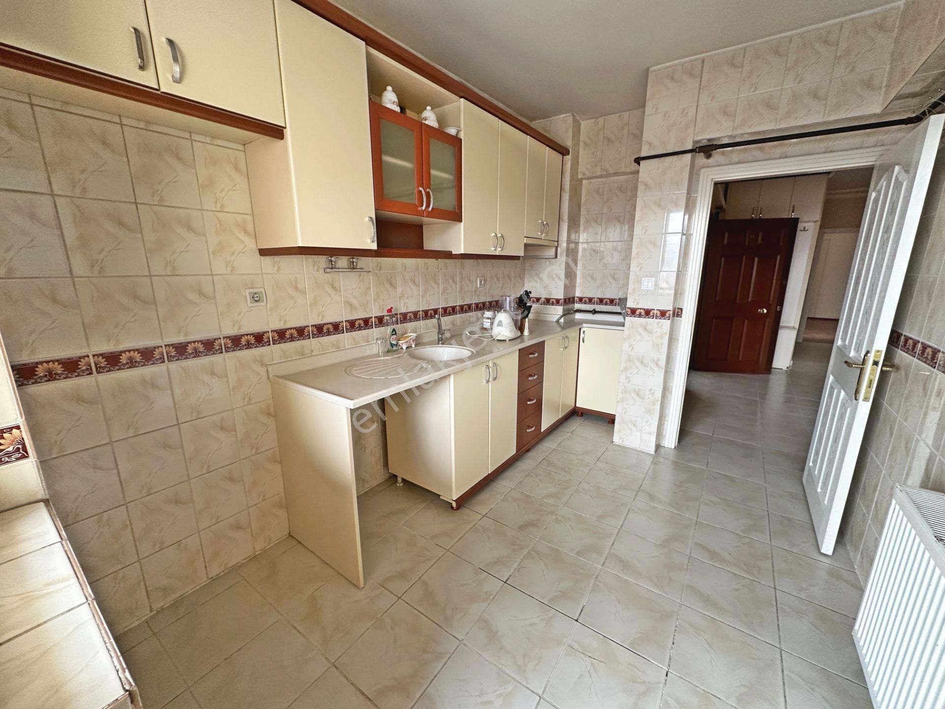 Bahçelerüstü Mahallesinde Merkezi Konumda Manzaralı 3+1 Satılık - Görsel 10