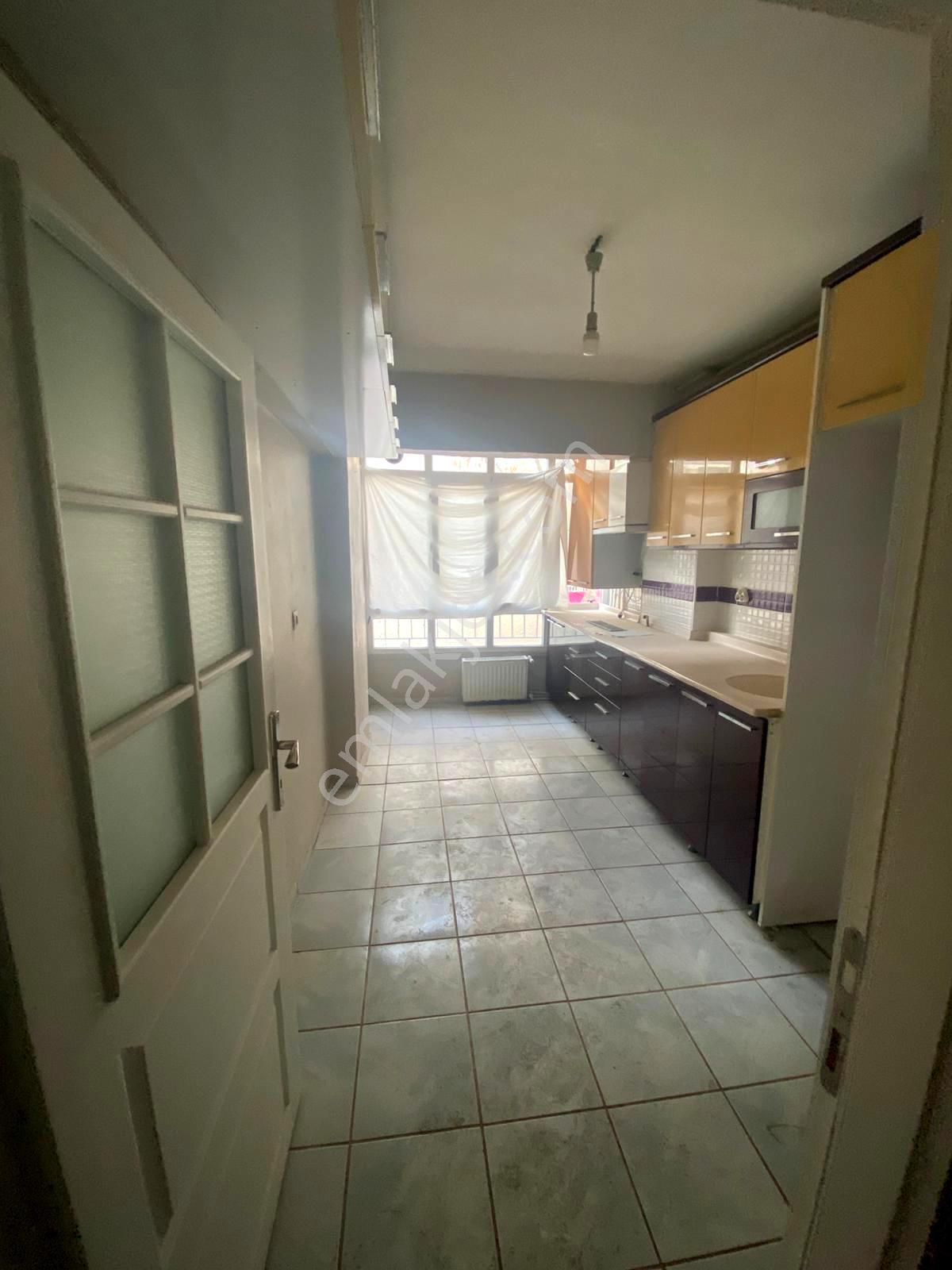 Emre Emlak'tan Elvan'da Cadde Üzeri Arakat Boş Satılık 3+1 Daire - Görsel 2