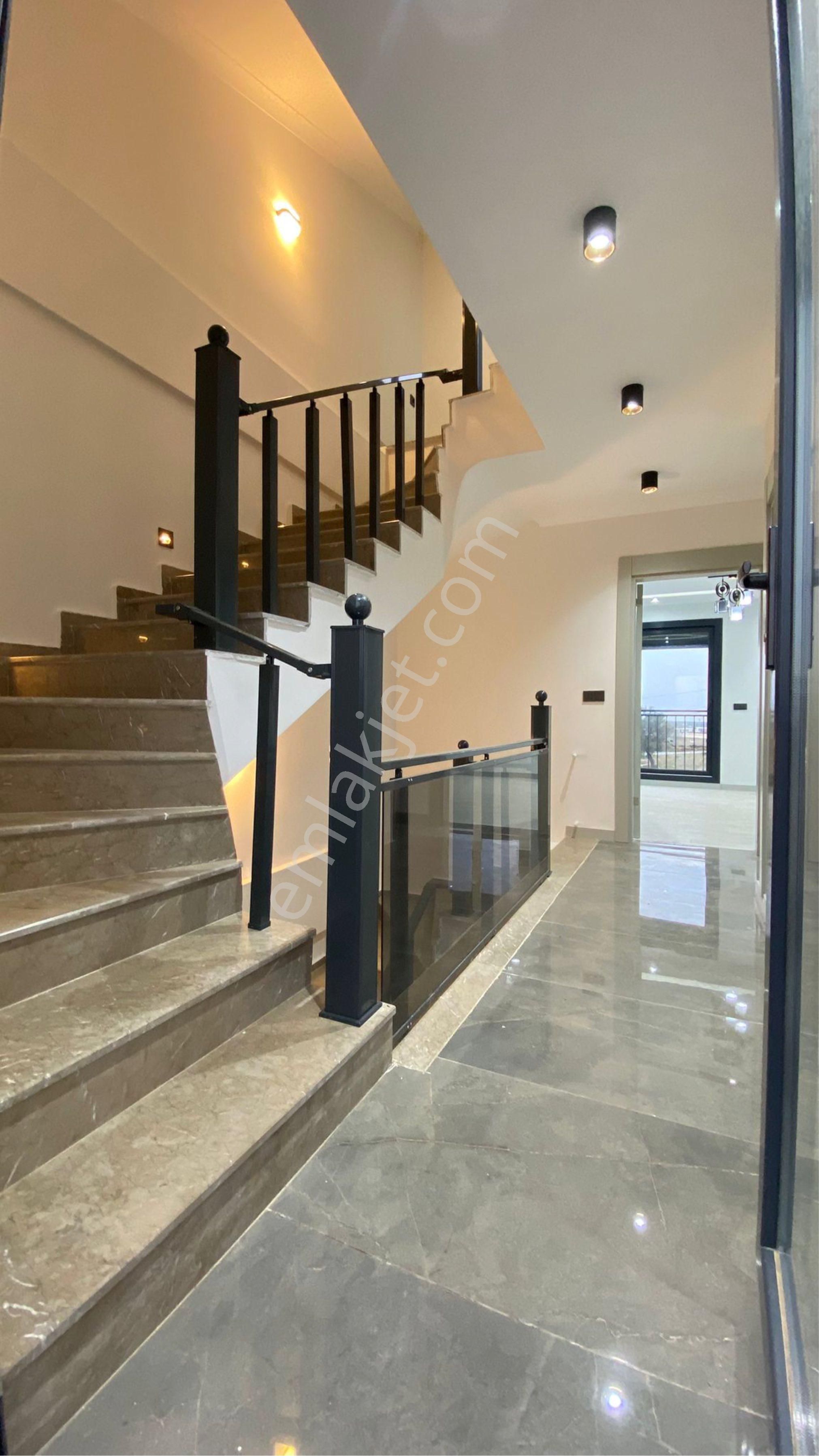 Eferler’de 4+1 Ultra Lüks Villa - Görsel 23