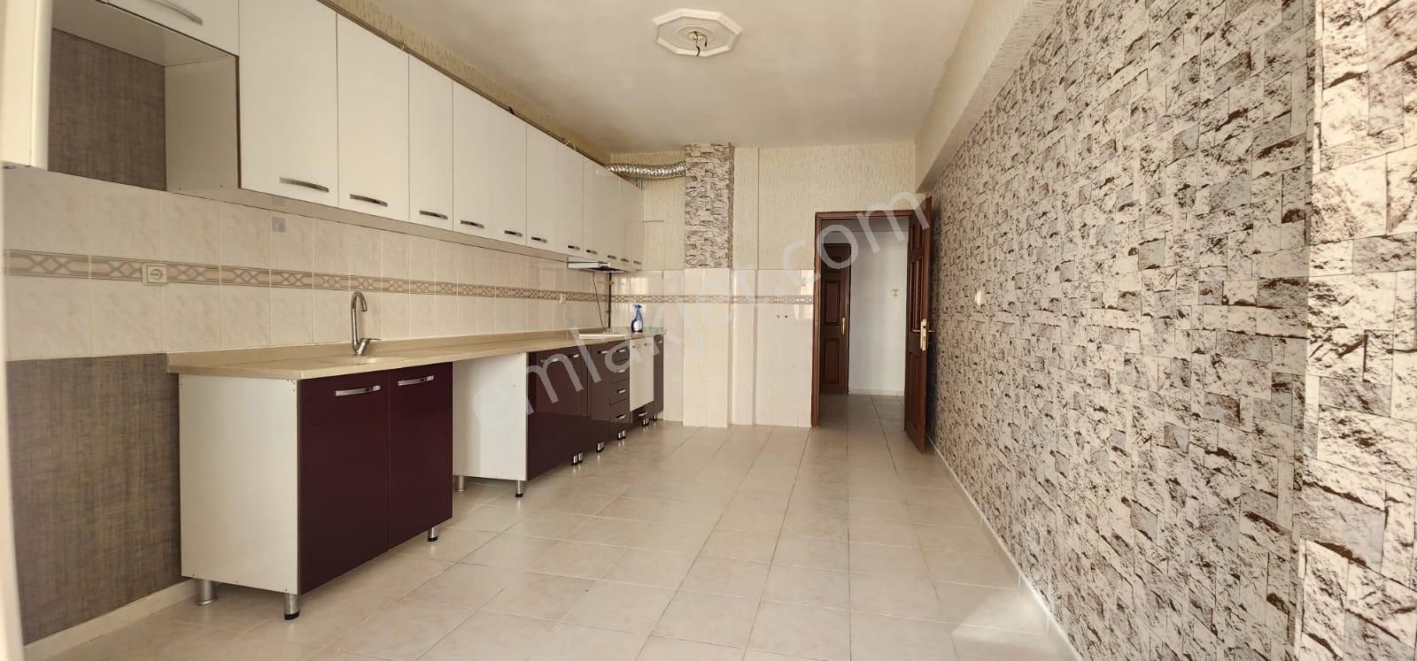 Kalecik Emlak'tan Mimar Sinan Mah. Site İçerisinde 3+1 Yapılı Daire - Görsel 5