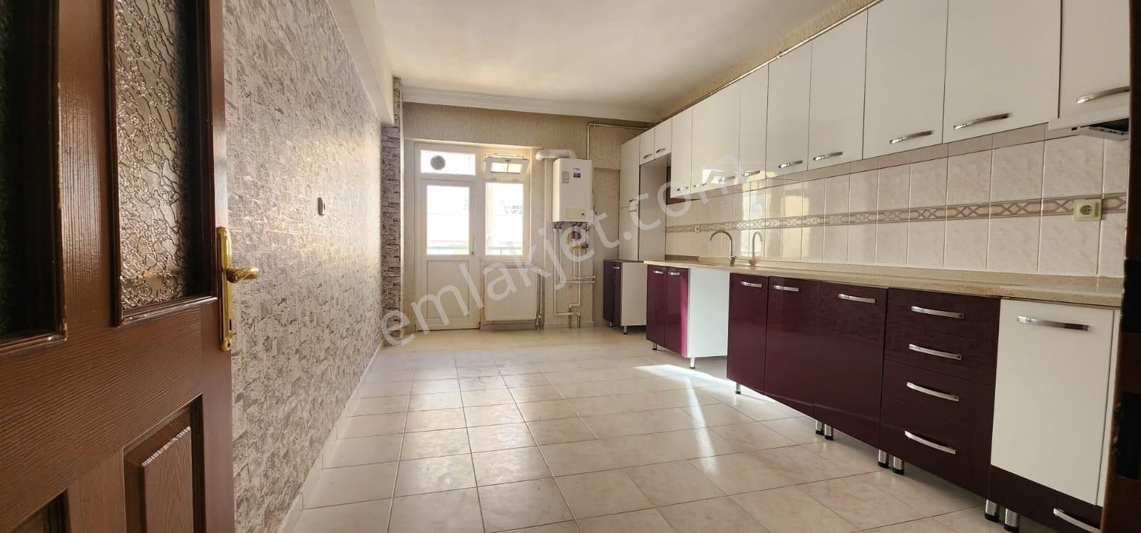 Kalecik Emlak'tan Mimar Sinan Mah. Site İçerisinde 3+1 Yapılı Daire - Görsel 4