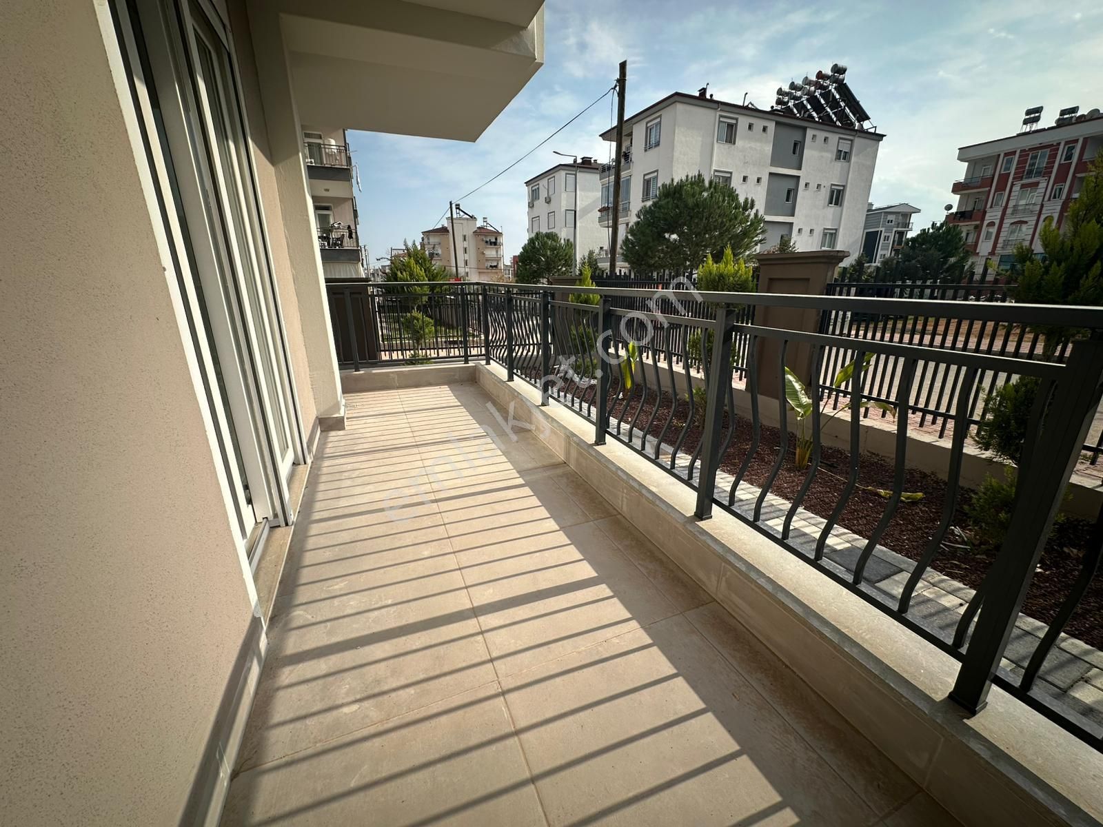 V.karşıyakada Sıfır Yüksek Giriş 1+1 İskanlı Mükemmel Konum Daire - Görsel 9