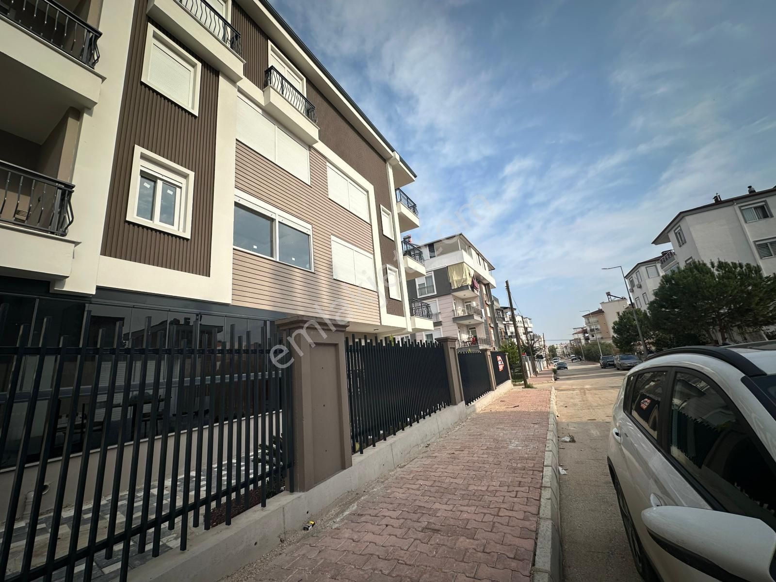 V.karşıyakada Sıfır Yüksek Giriş 1+1 İskanlı Mükemmel Konum Daire - Görsel 21