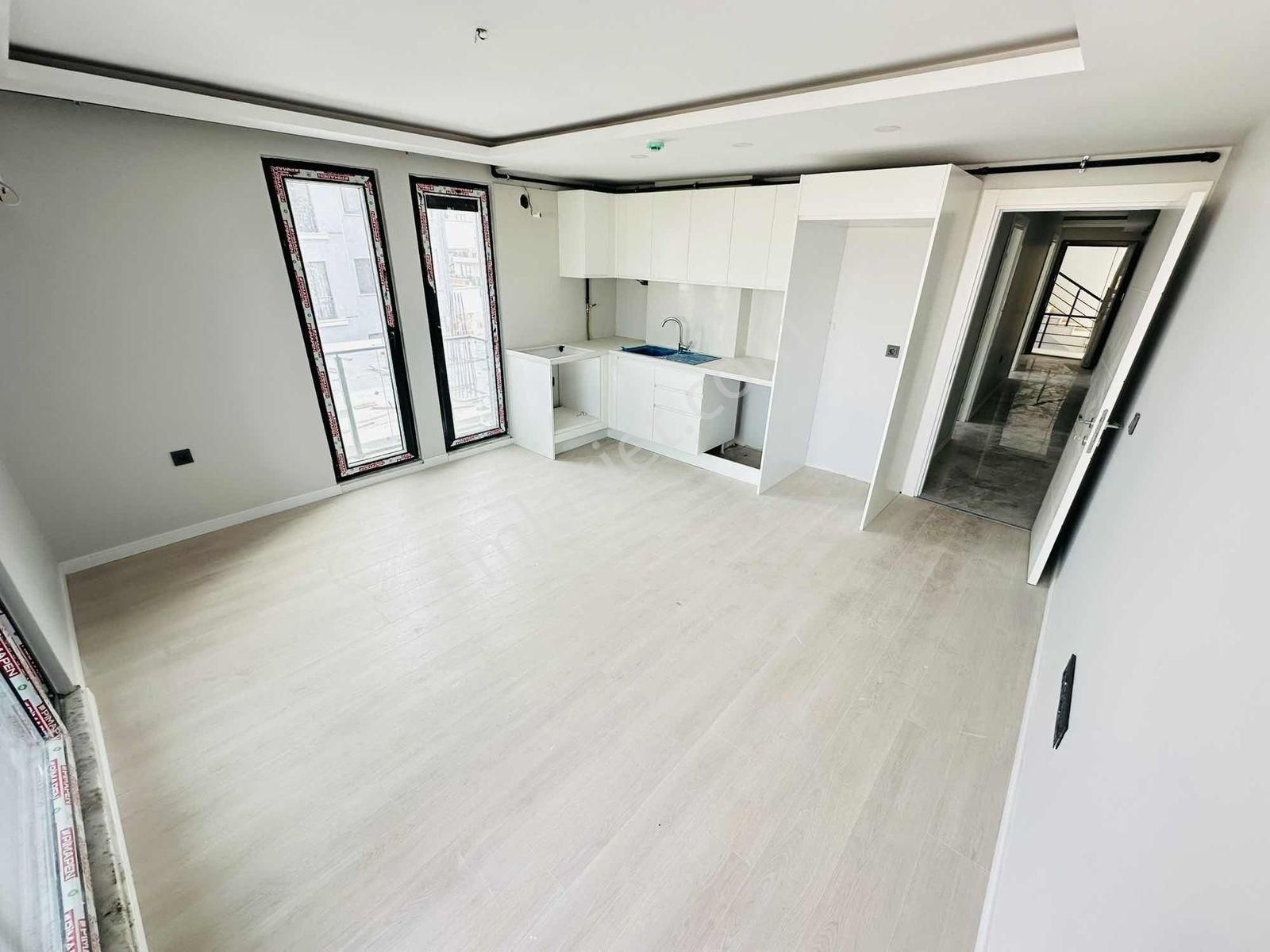 Tırpan Gayrimenkulden Güzelyalıda 2+1 Sıfır Arakat Acikl Satılık - Görsel 23