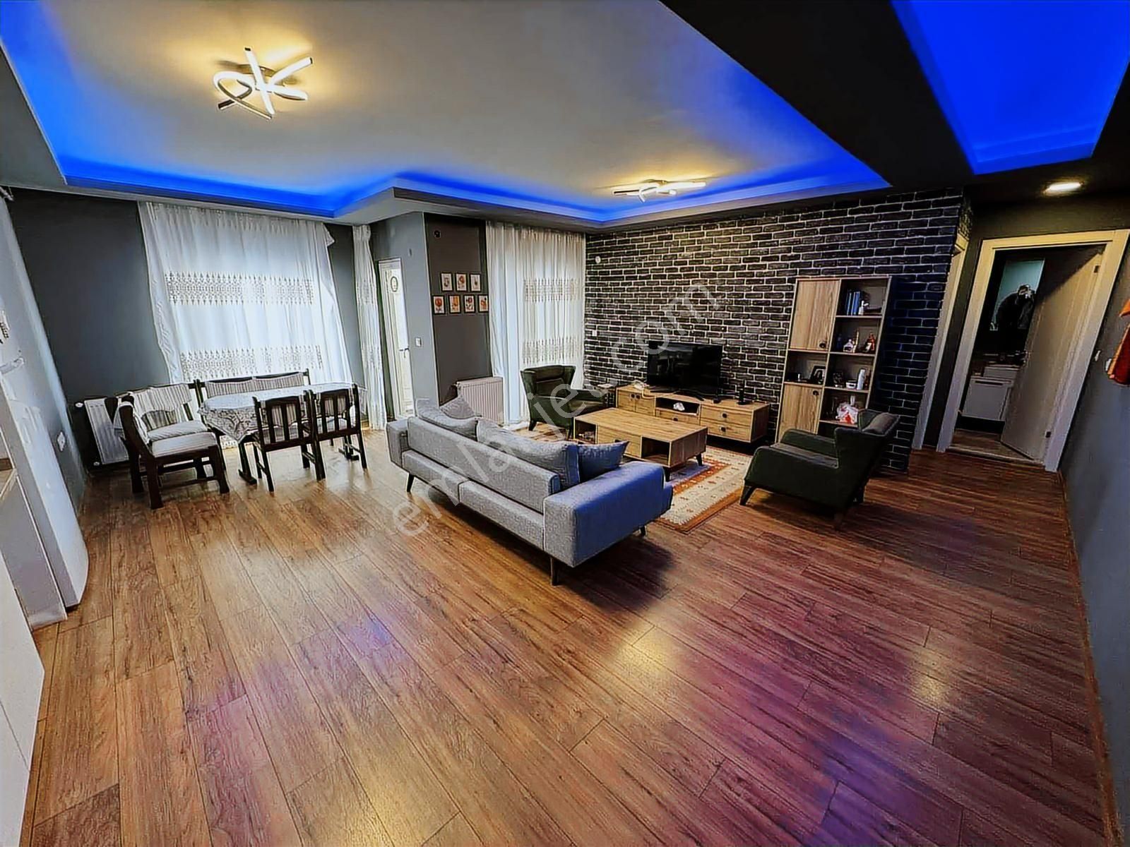 Tırpan Gayrimenkulden Umutevler Sitesinde Lüx Eşyalı Kiralık - Görsel 11