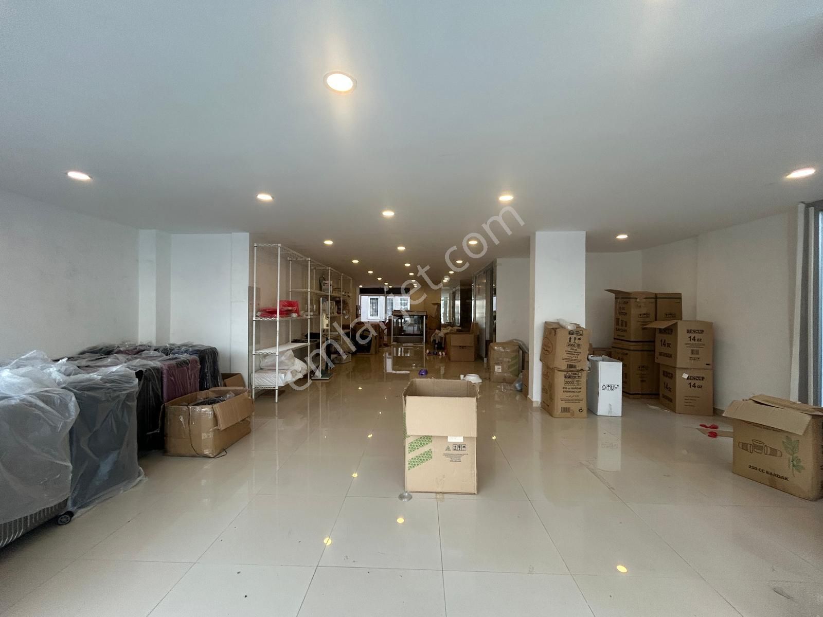 Alanya Merkez Saray Mahallesin'de Kiralık 3 Kat Kurumsal İş Yeri - Görsel 23