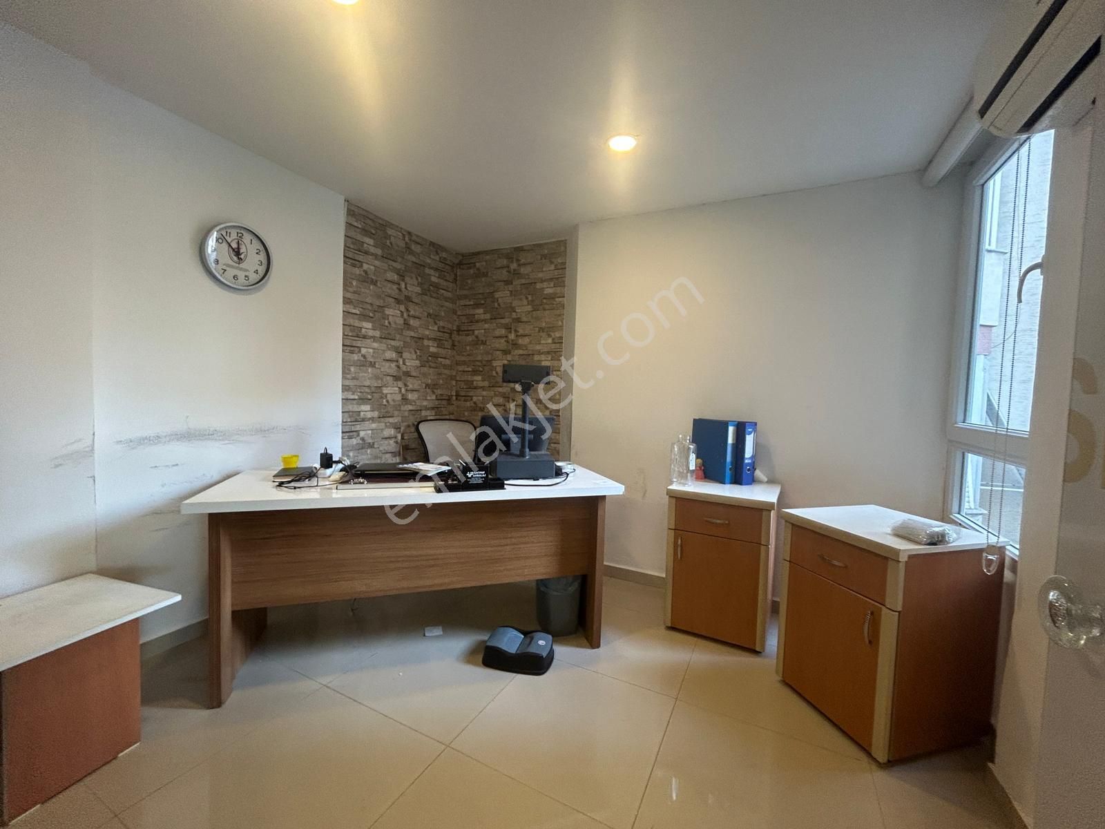 Alanya Merkez Saray Mahallesin'de Kiralık 3 Kat Kurumsal İş Yeri - Görsel 17
