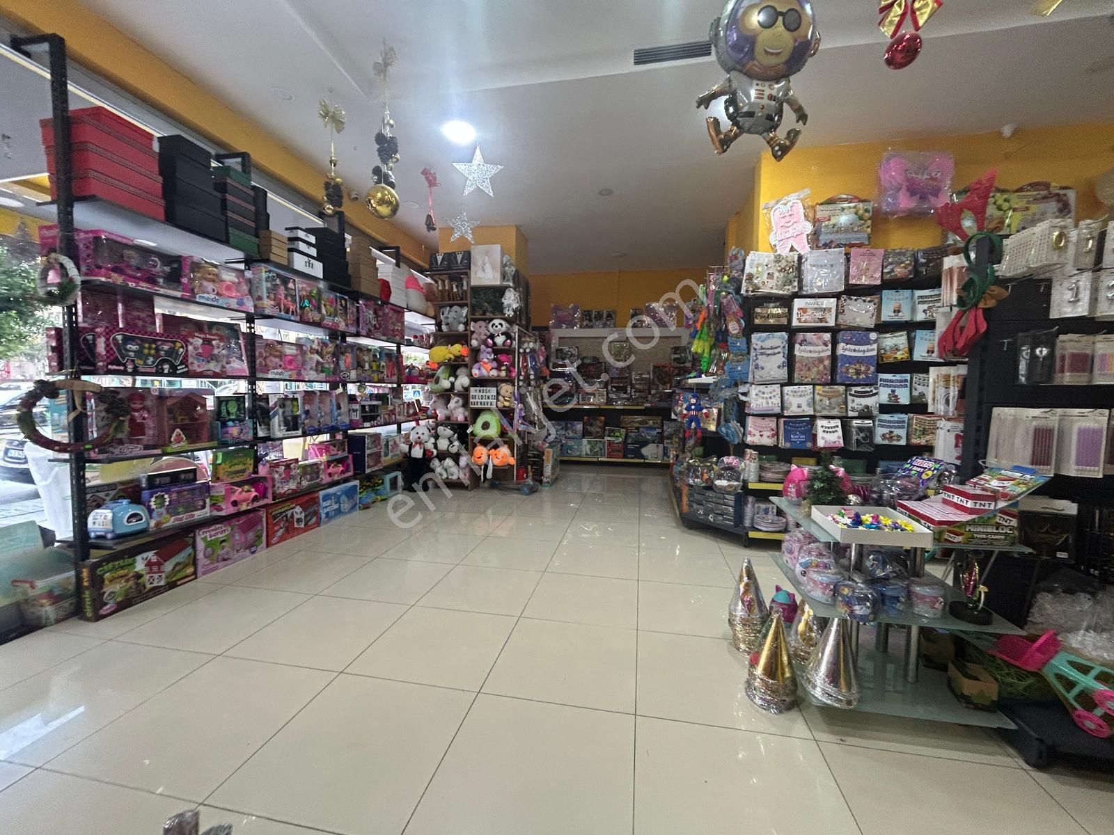 Alanya Merkez Saray Mahallesin'de Kiralık 3 Kat Kurumsal İş Yeri - Görsel 13