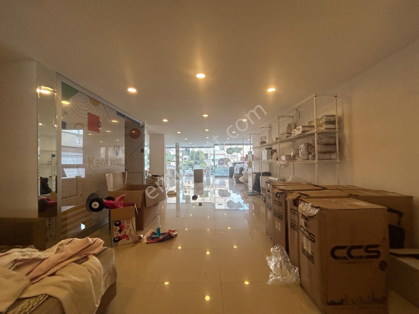 Alanya Merkez Saray Mahallesin'de Kiralık 3 Kat Kurumsal İş Yeri - Görsel 8