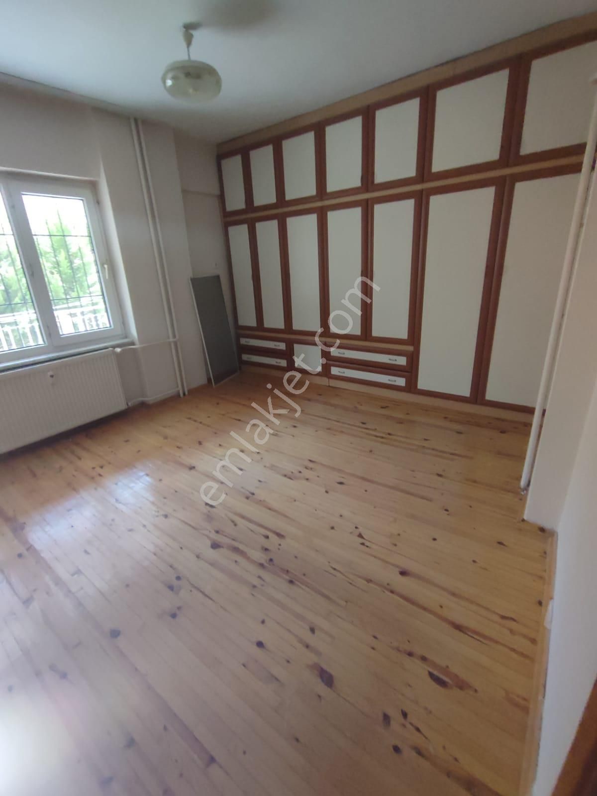 Kaan Emlaktan Depozitosuz Bağbaşı Yeniyolda Kiralık 3+1 Daire - Görsel 6