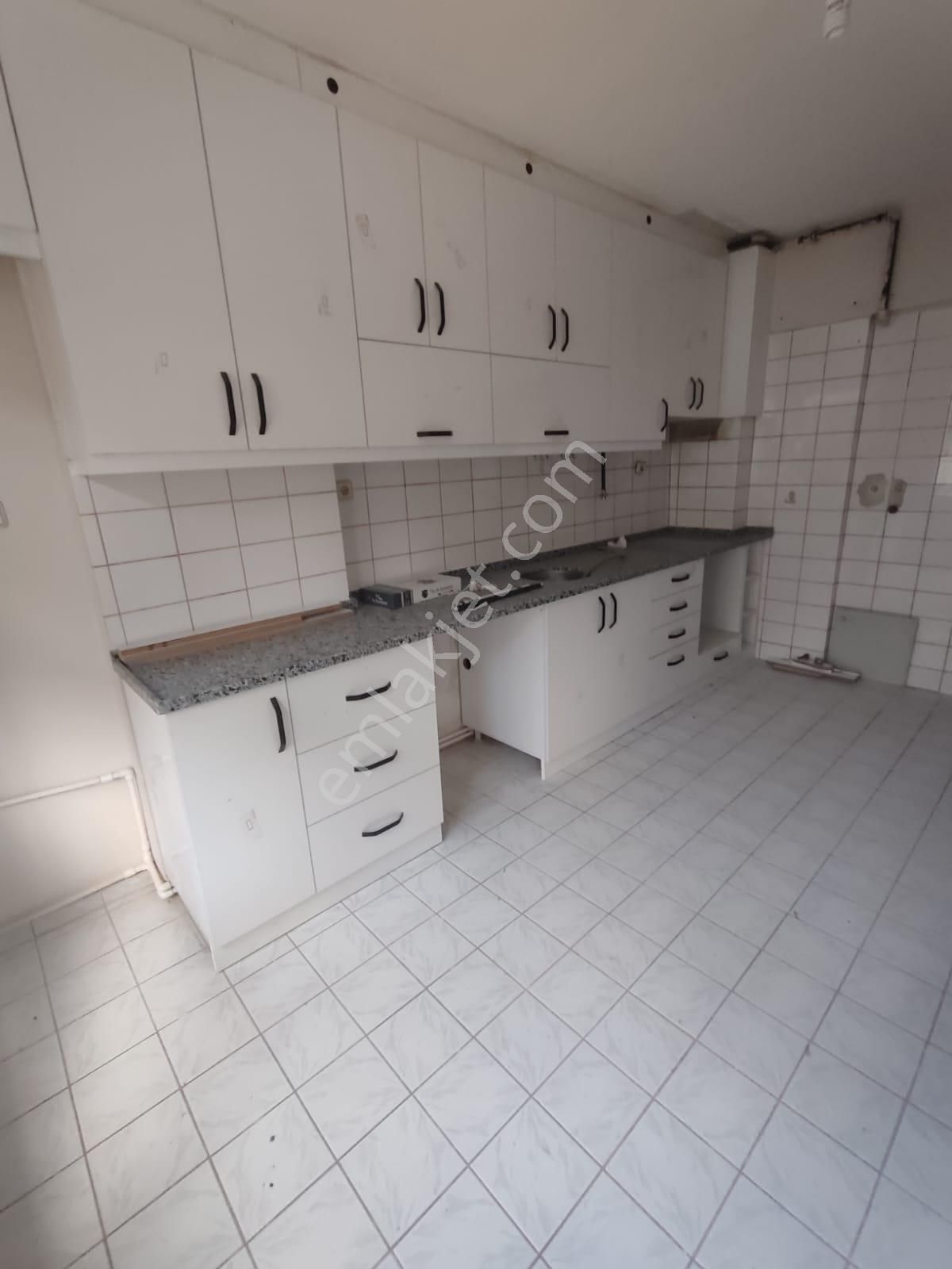 Kaan Emlaktan Depozitosuz Bağbaşı Yeniyolda Kiralık 3+1 Daire - Görsel 14