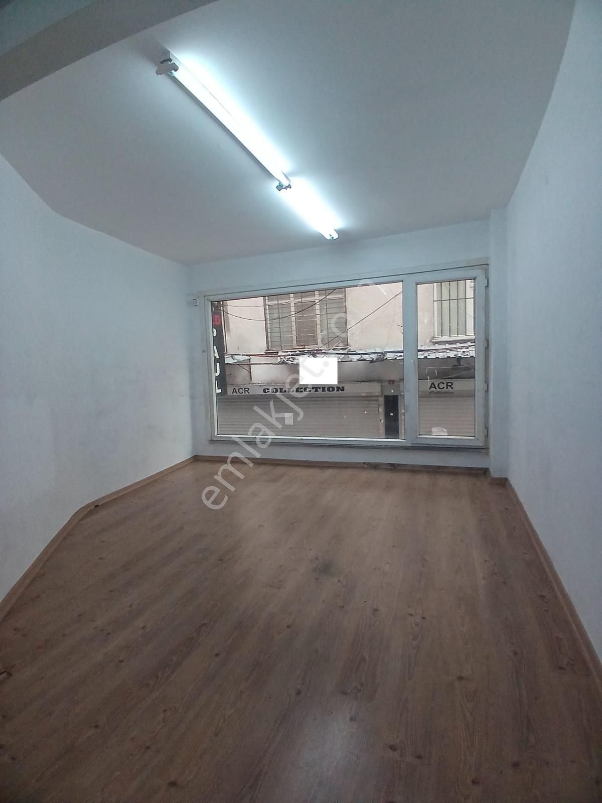 İstanbul Fatih Nişanca Mahallesinde Giriş Daire Dükkan - Görsel 6