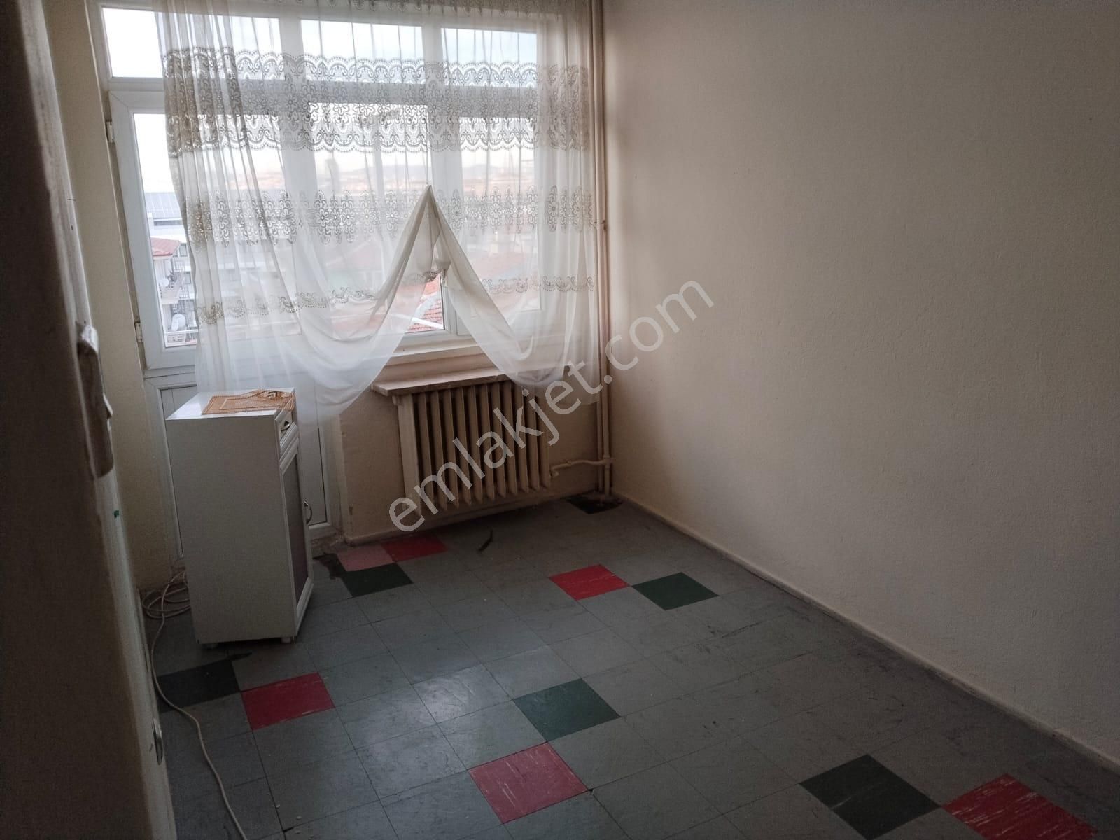 Kızılay Ziya Gökalp Caddesinde Katta Asansörlü Manzaralı 2+1 Satılık Daire - Görsel 11