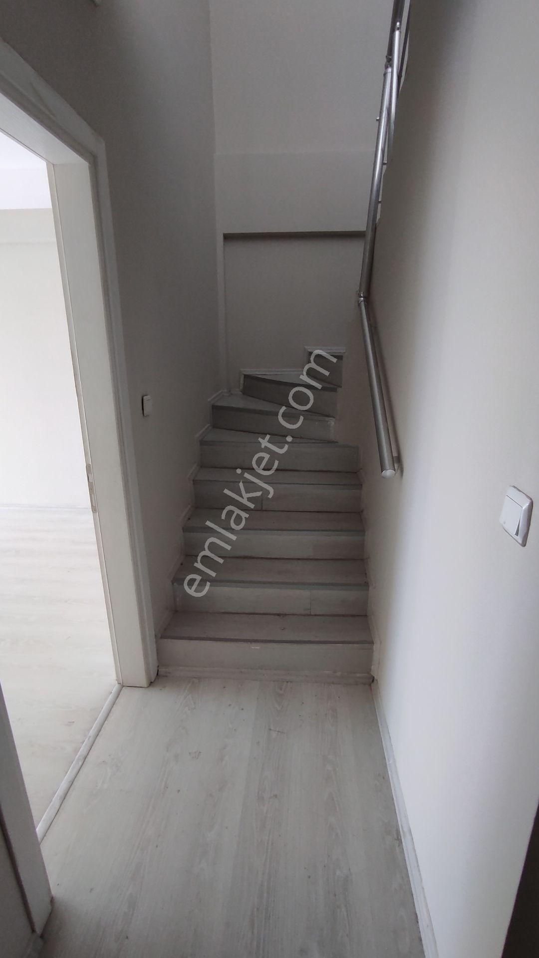 Egelimden Çarşı Merkezde Satılık Doğalgazlı 3+1 Teraslı Dubleks Yeni Daire - Görsel 10