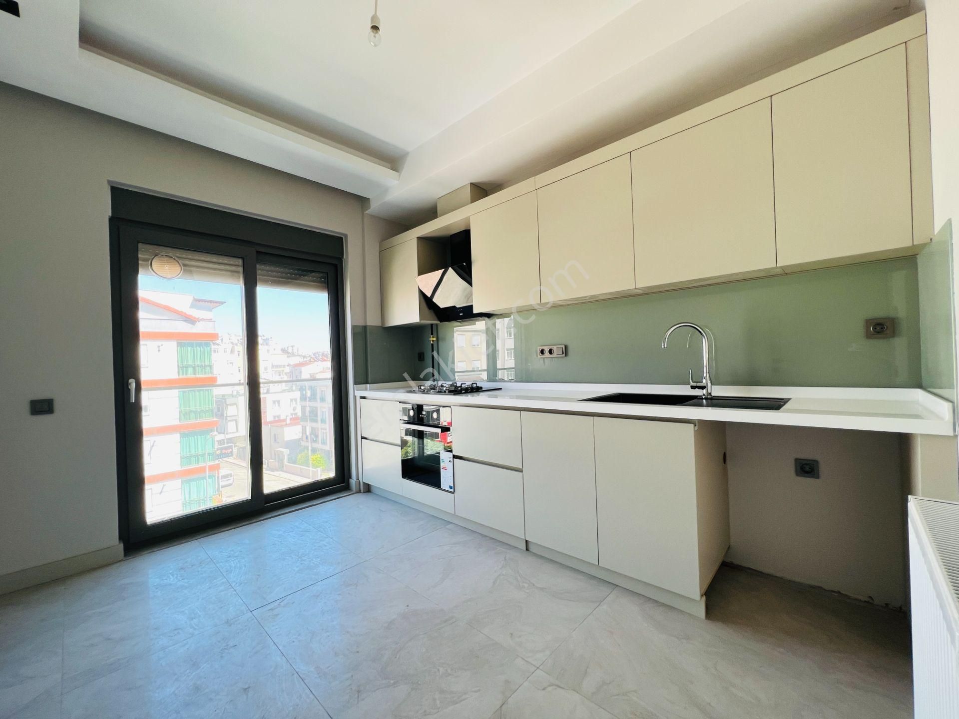 Meydankavağında Köşe Başı Dubleks - Görsel 3